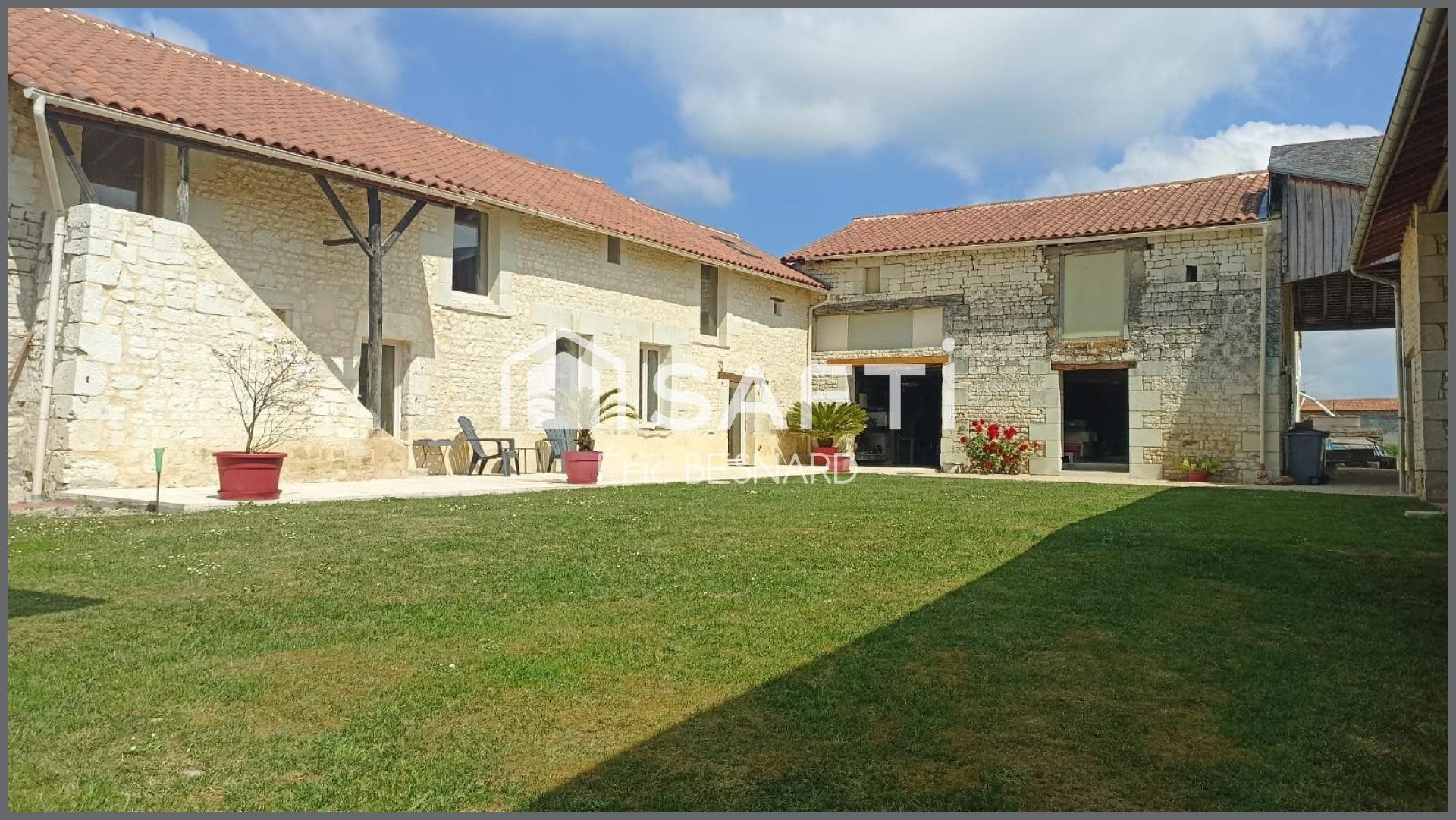 Maison à vendre, 180m², La Roche-Rigault