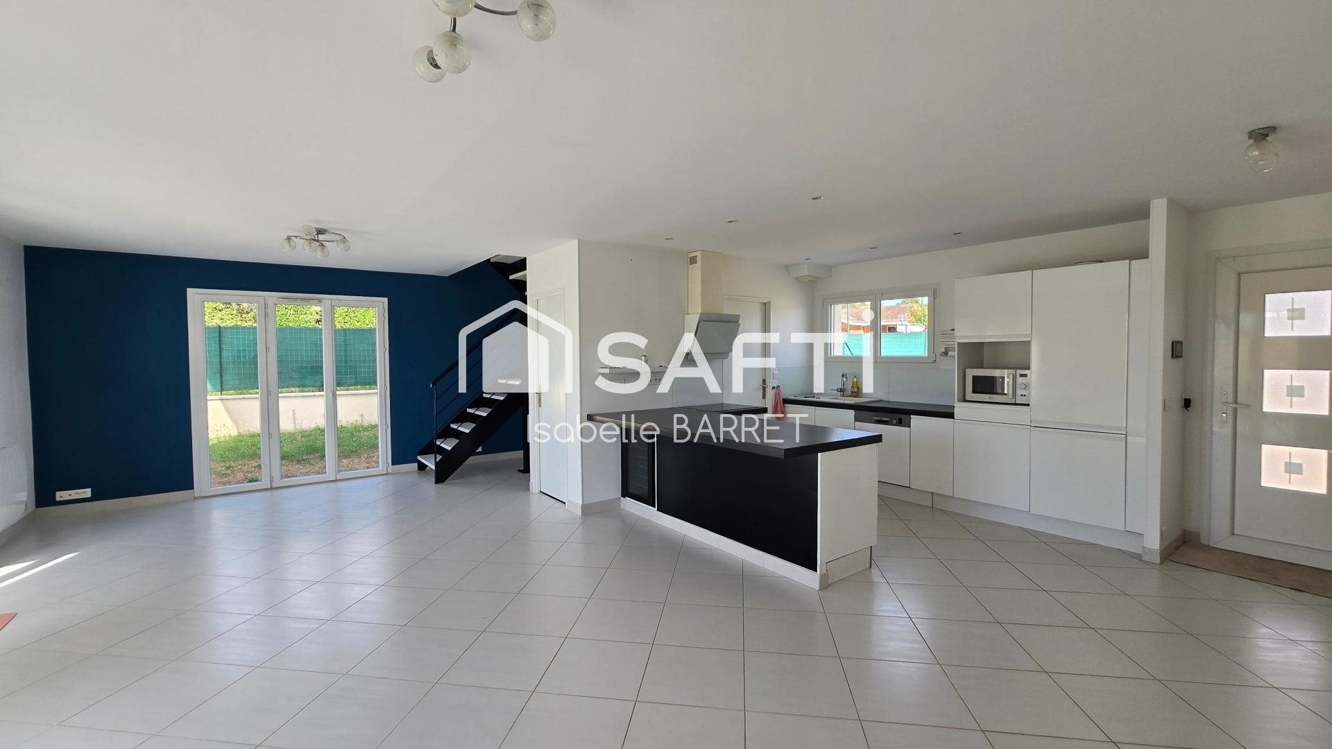 Maison à vendre, 115m², Bourg-Saint-Christophe