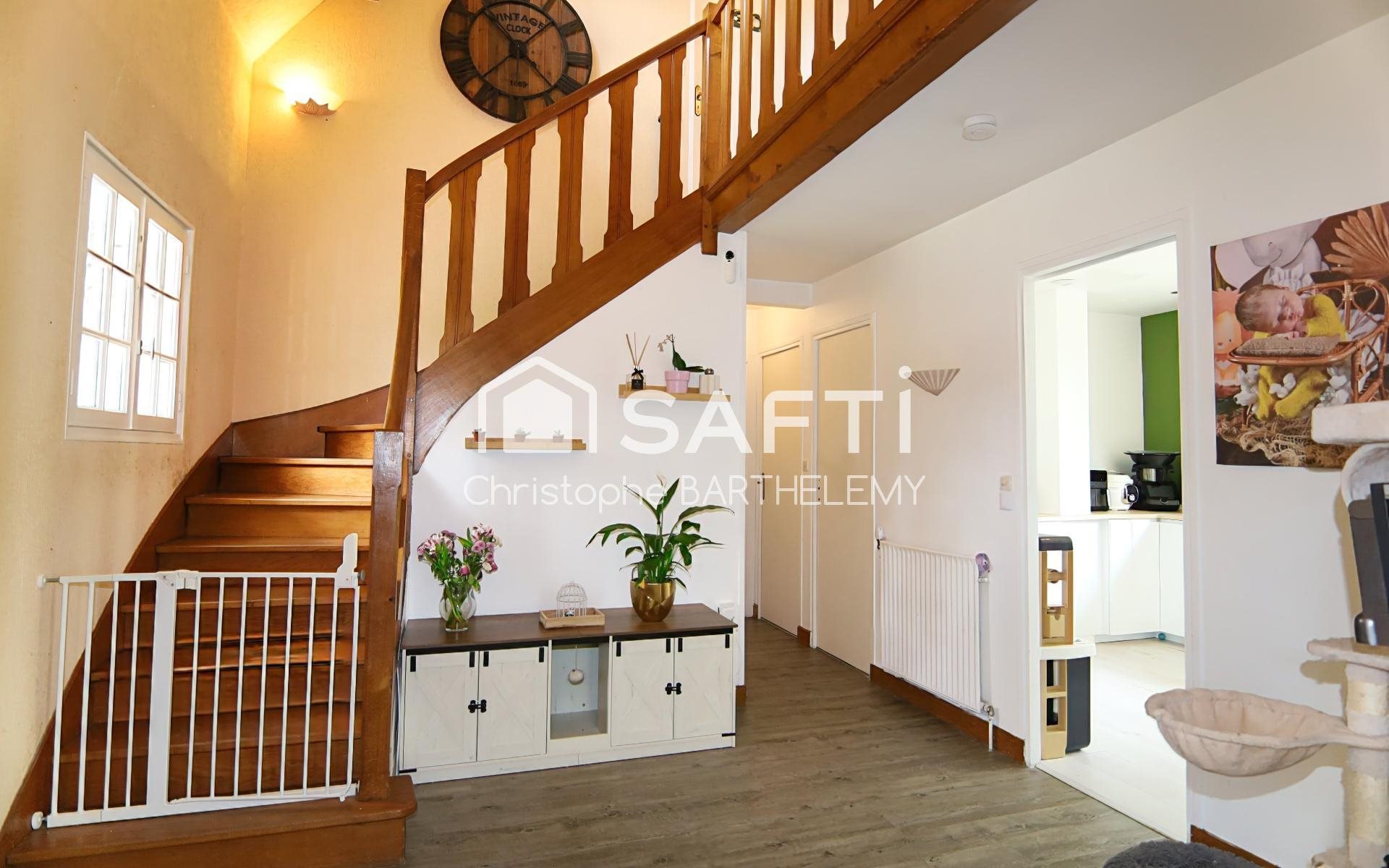 Maison à vendre, 122m², Saint-Pierre-des-Fleurs