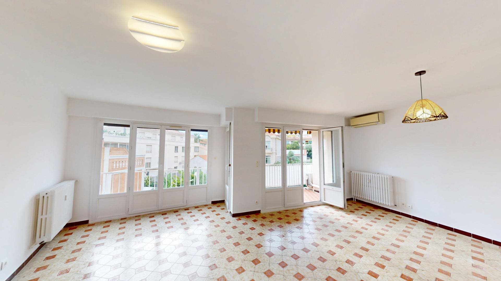 Appartement à louer, 81m², Bandol
