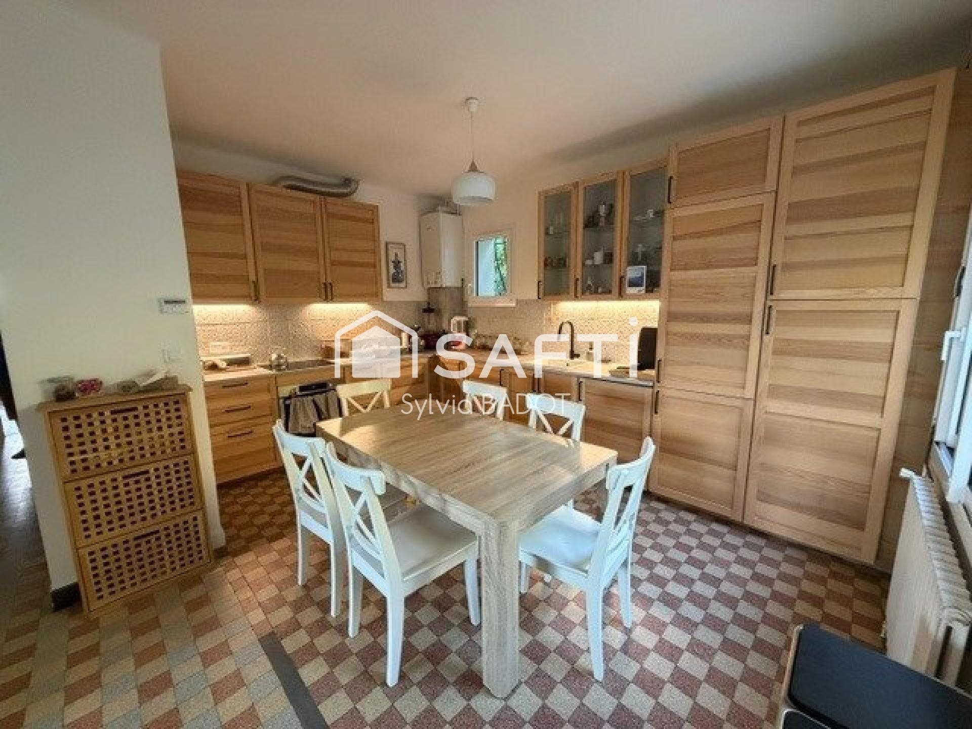 Maison à vendre, 136m², Toulon
