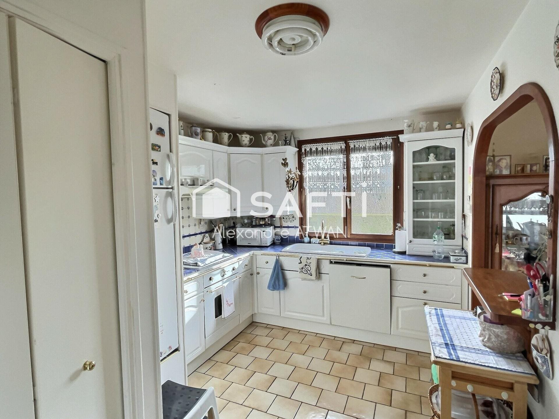 Maison à vendre, 135m², Ménilles