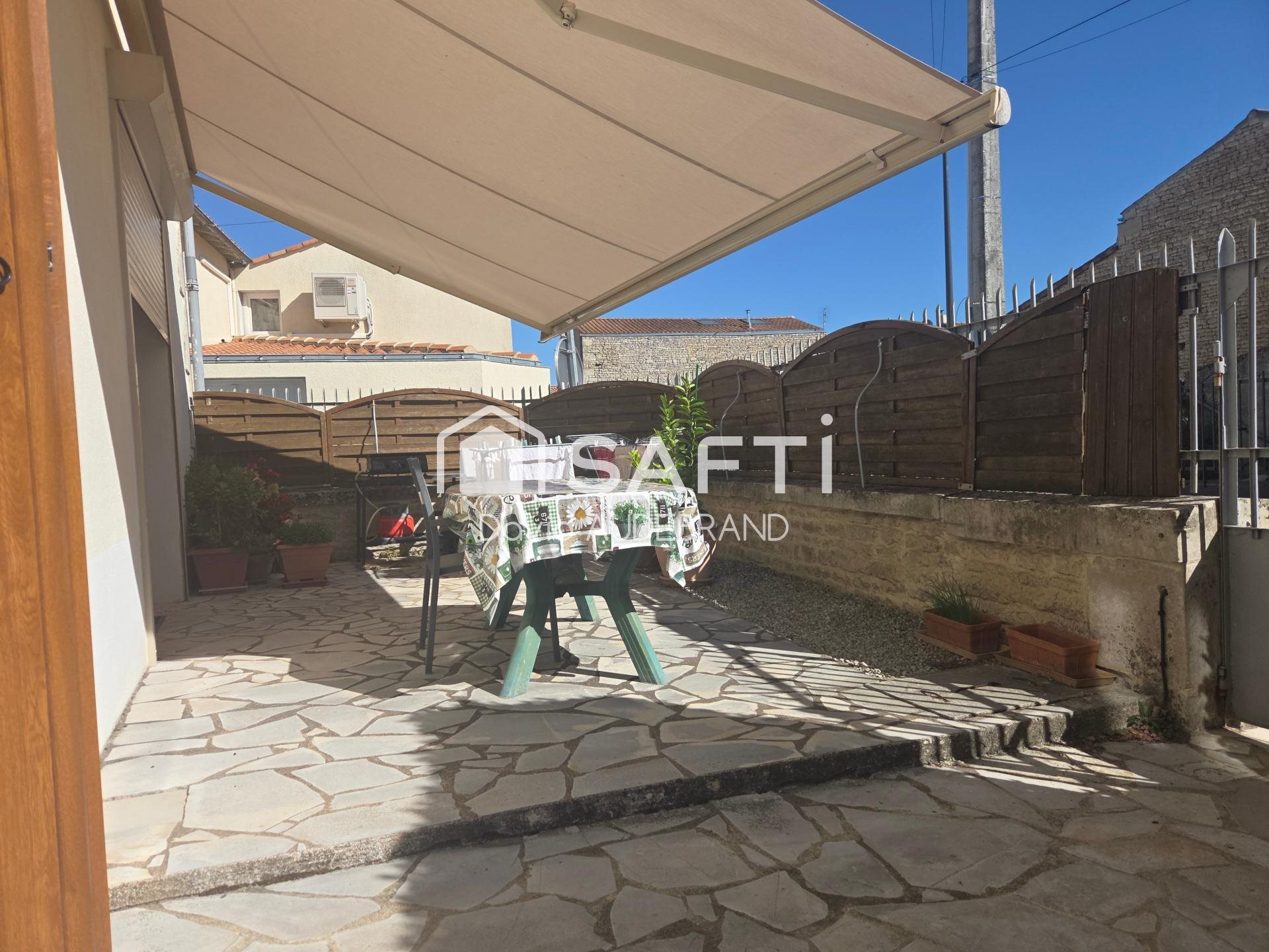 Maison à vendre, 92m², Saint-Maxire