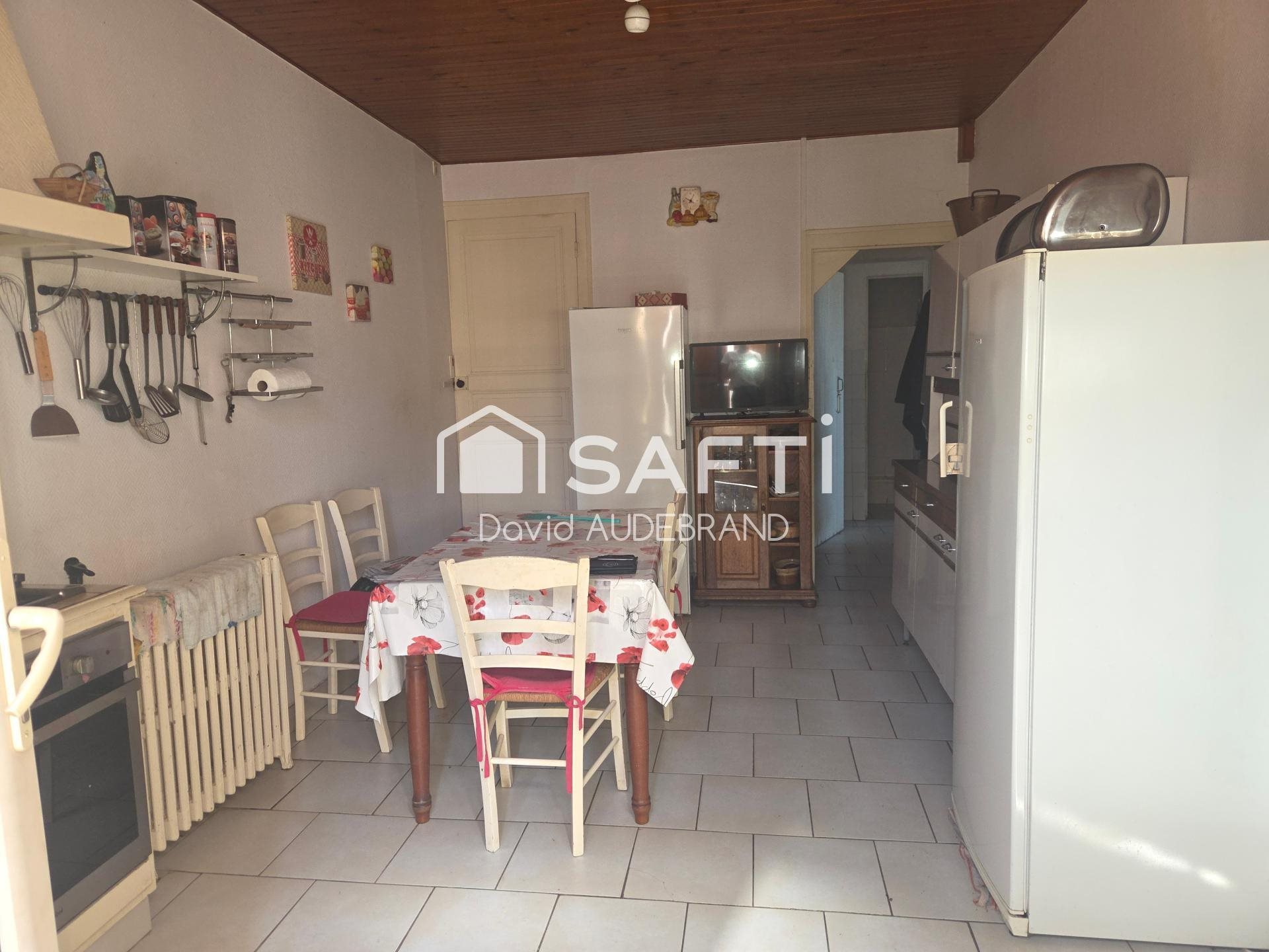 Maison à vendre, 92m², Saint-Maxire