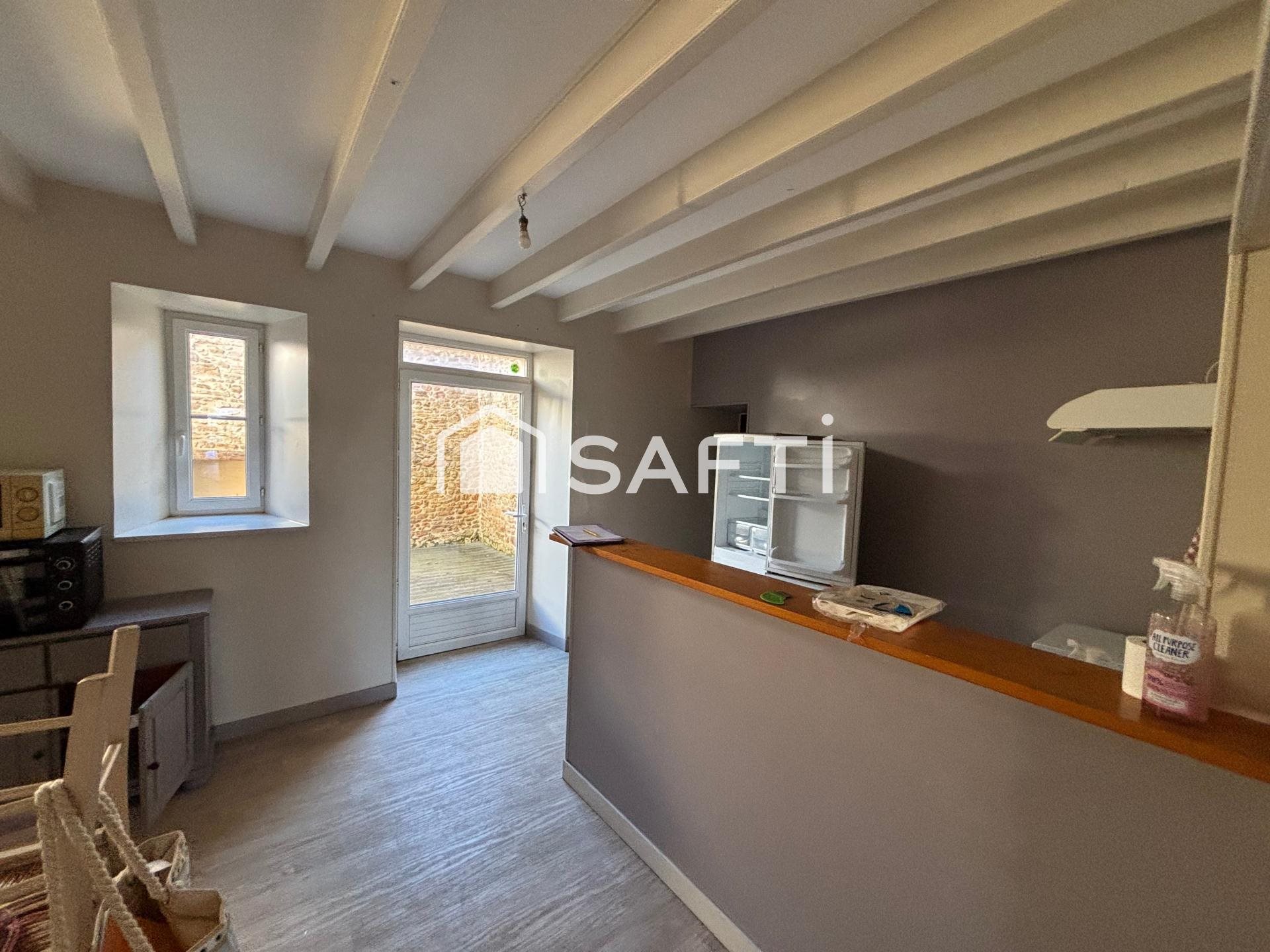 Maison à vendre, 111m², Champdeniers-Saint-Denis