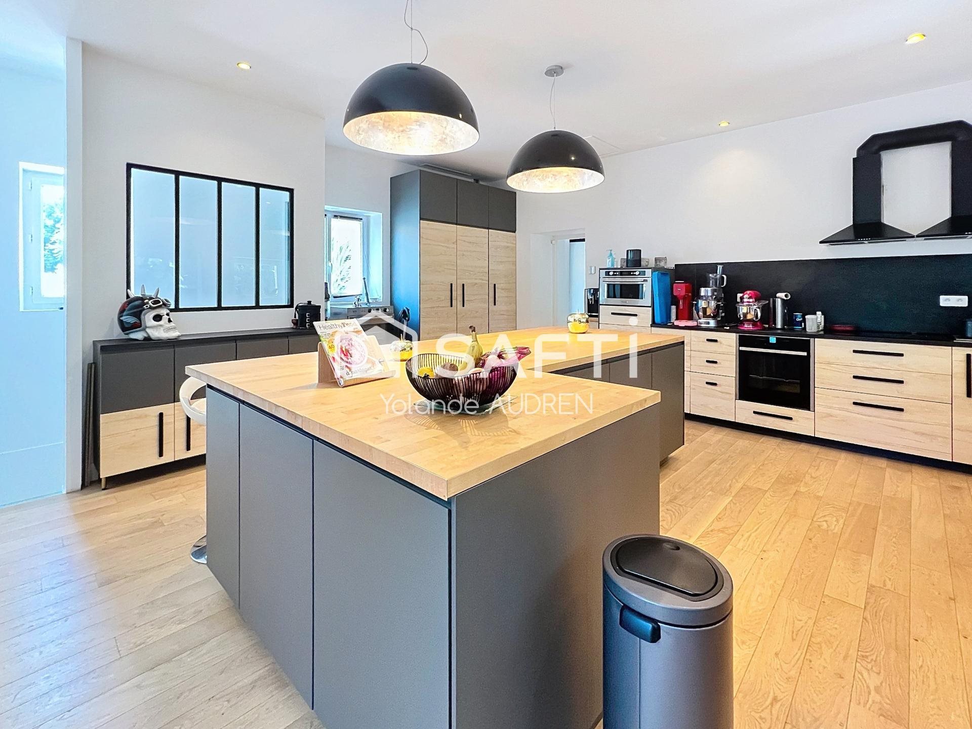 Maison à vendre, 363m², Le Pellerin
