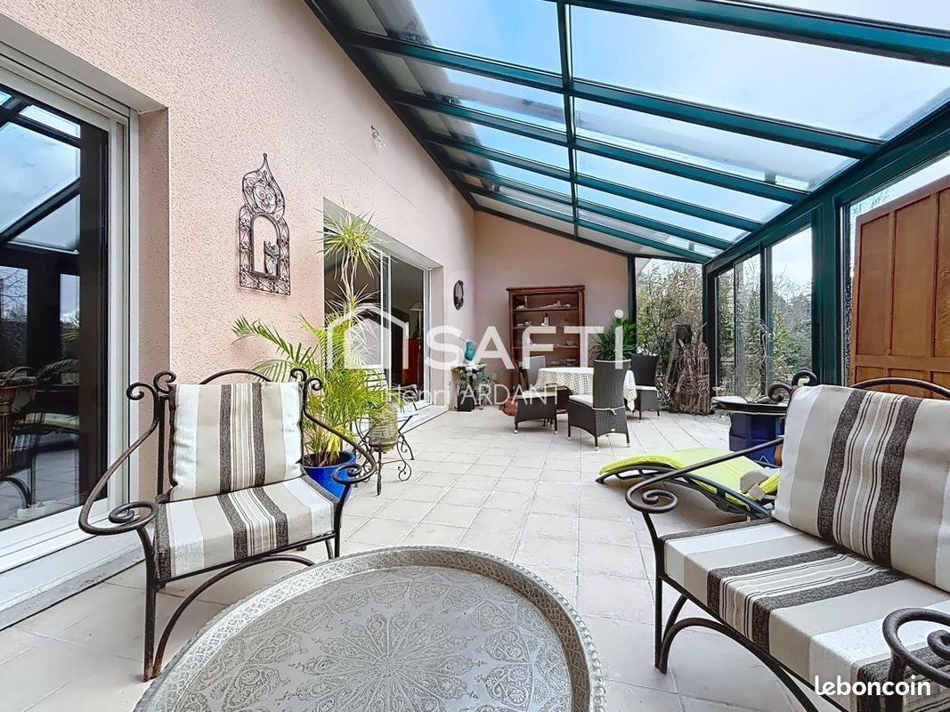 Maison à vendre, 200m², Le Palais-sur-Vienne