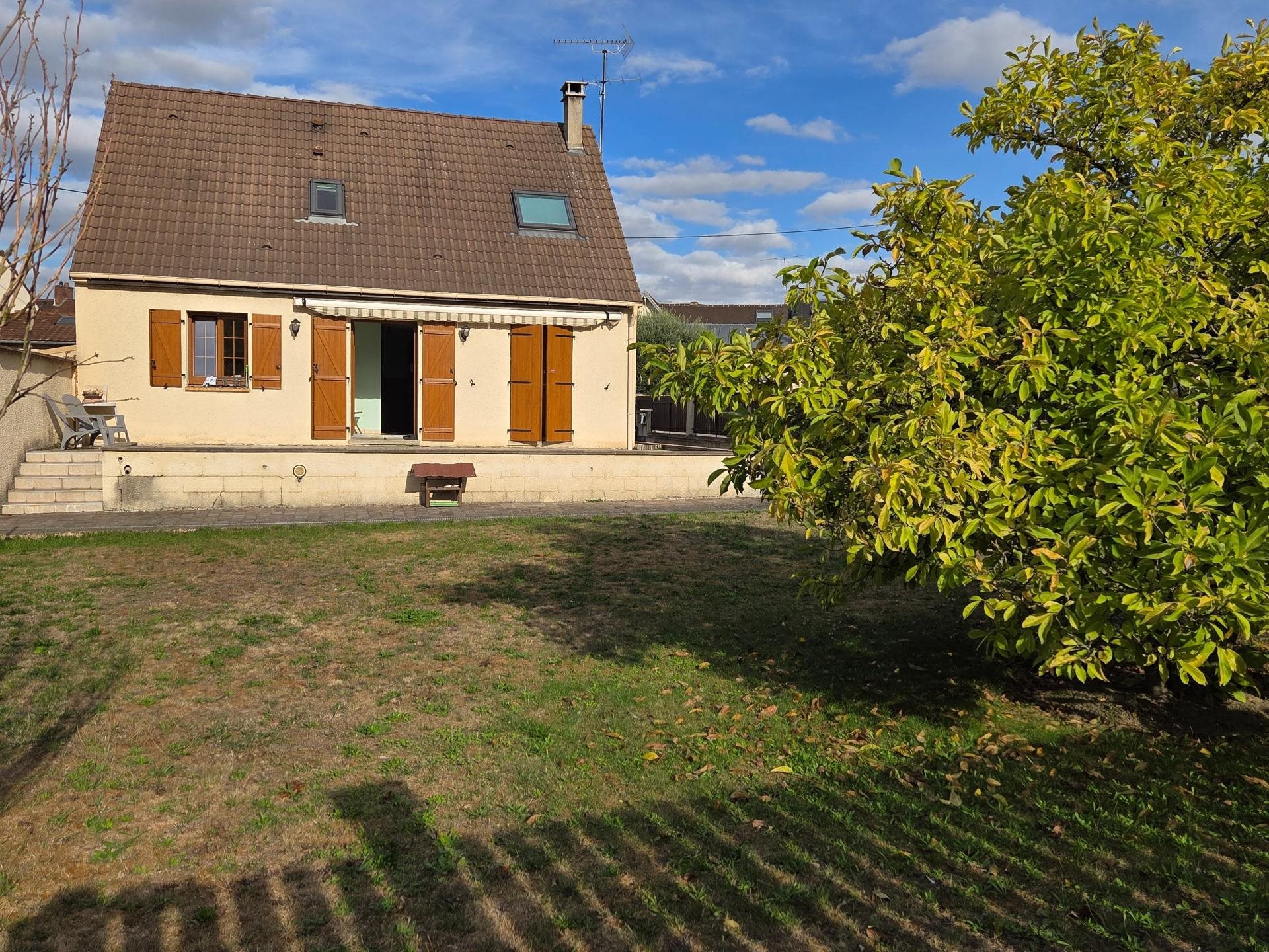 Maison à vendre, 90m², Viarmes