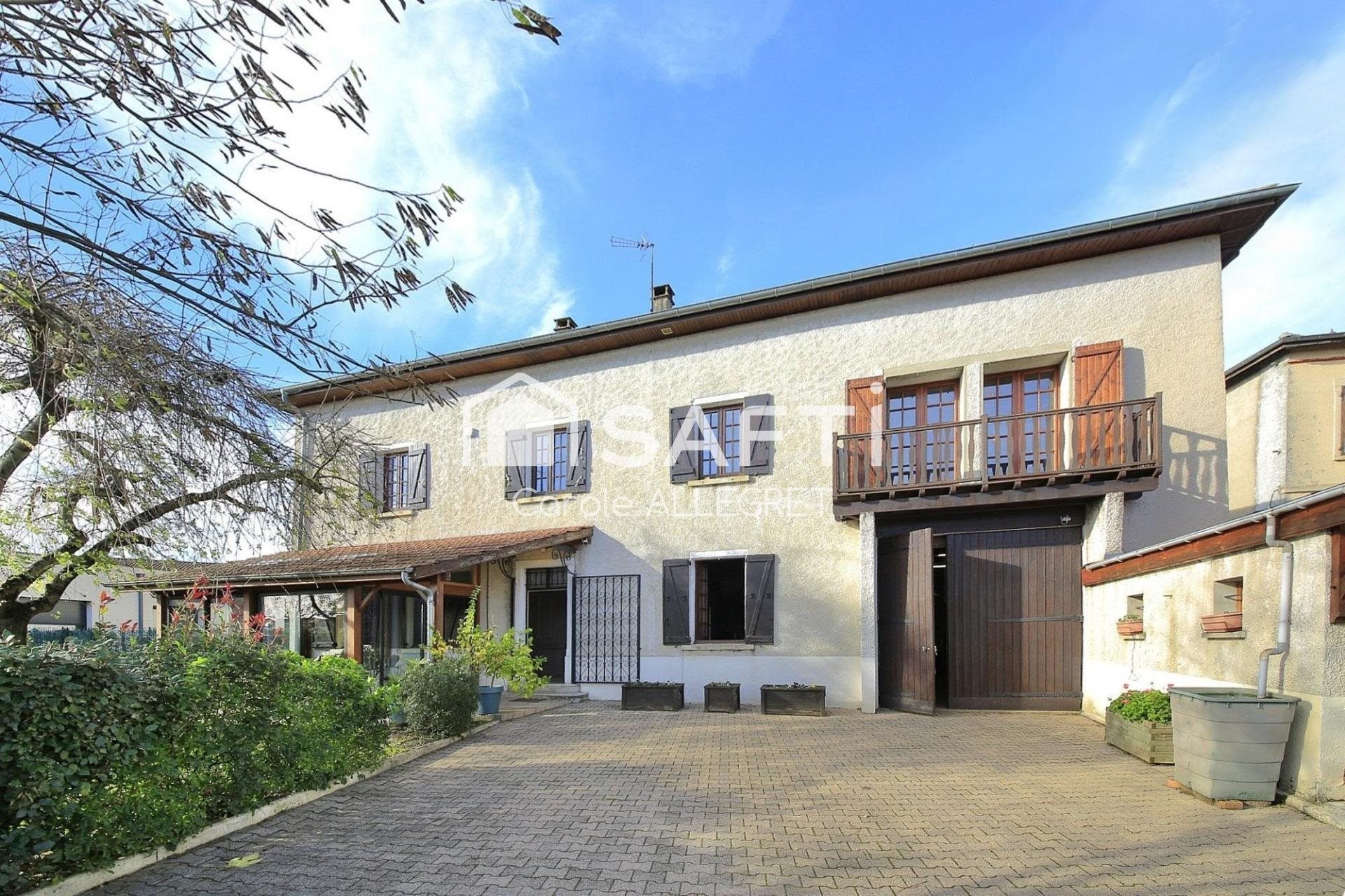 Maison à vendre, 231m², Pizay