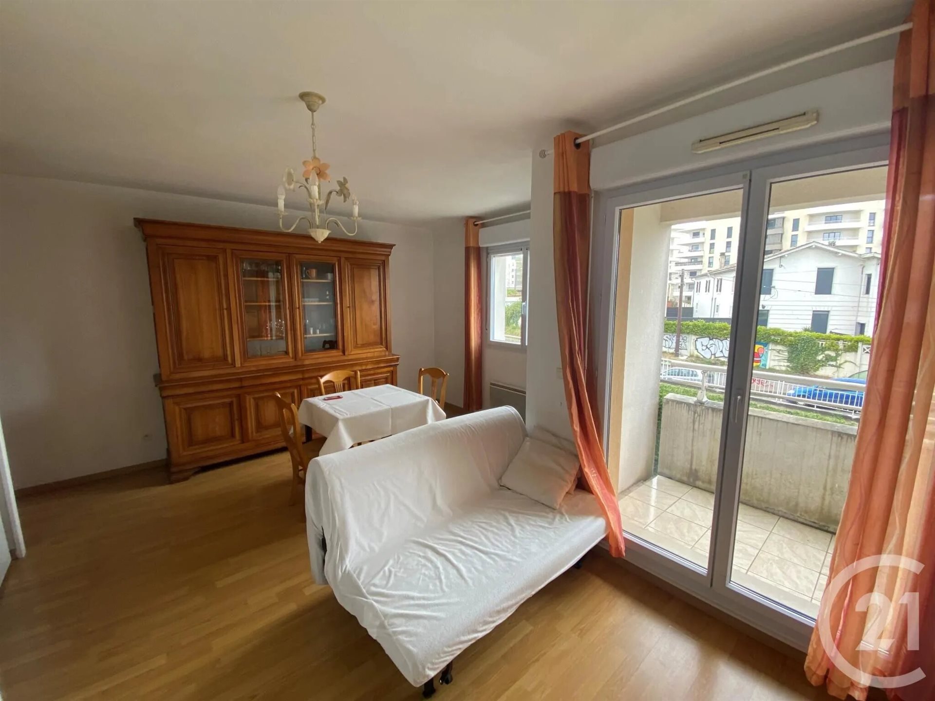 Appartement à louer, 40m², Talence
