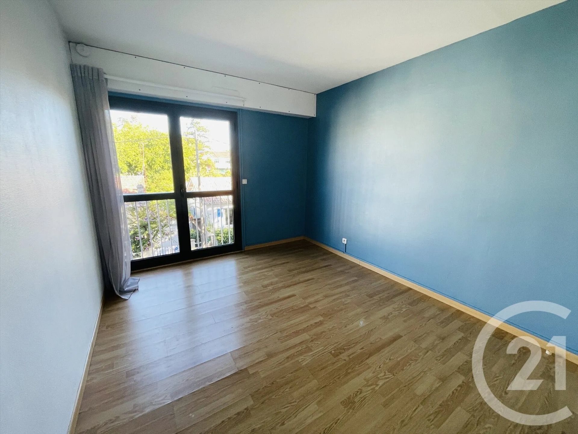 Appartement à louer, 27m², Talence
