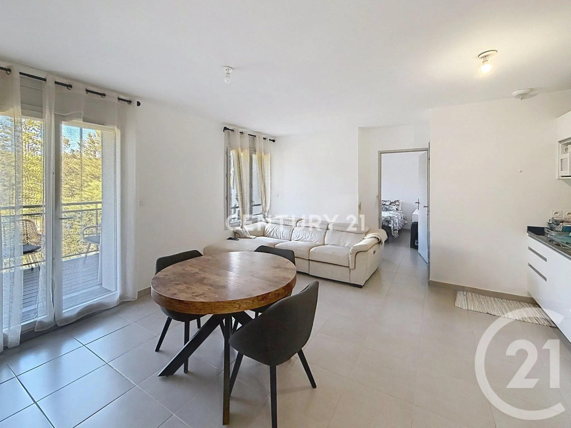 Appartement à louer, 45m², Peypin