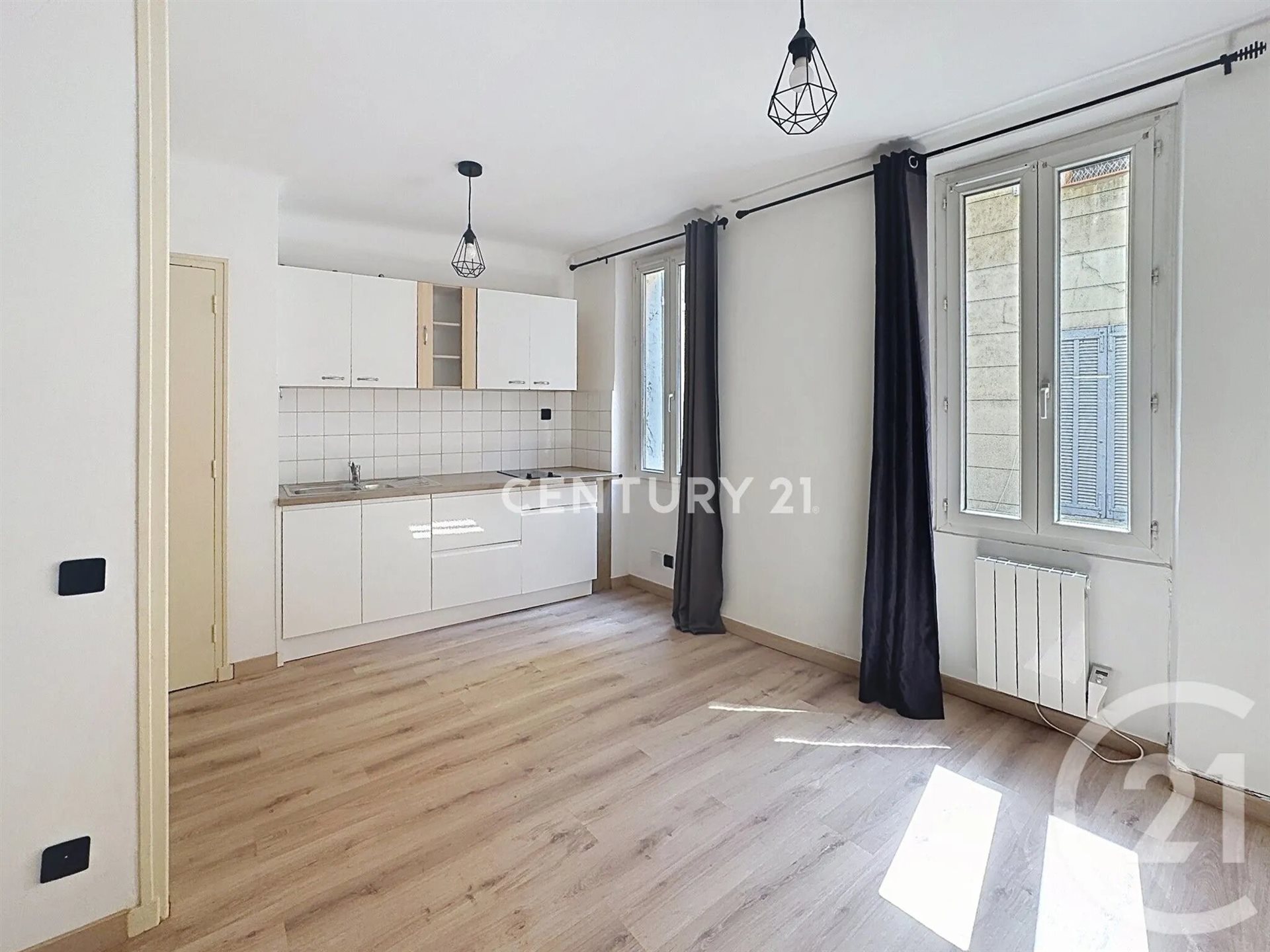Appartement à louer, 24m², Aubagne