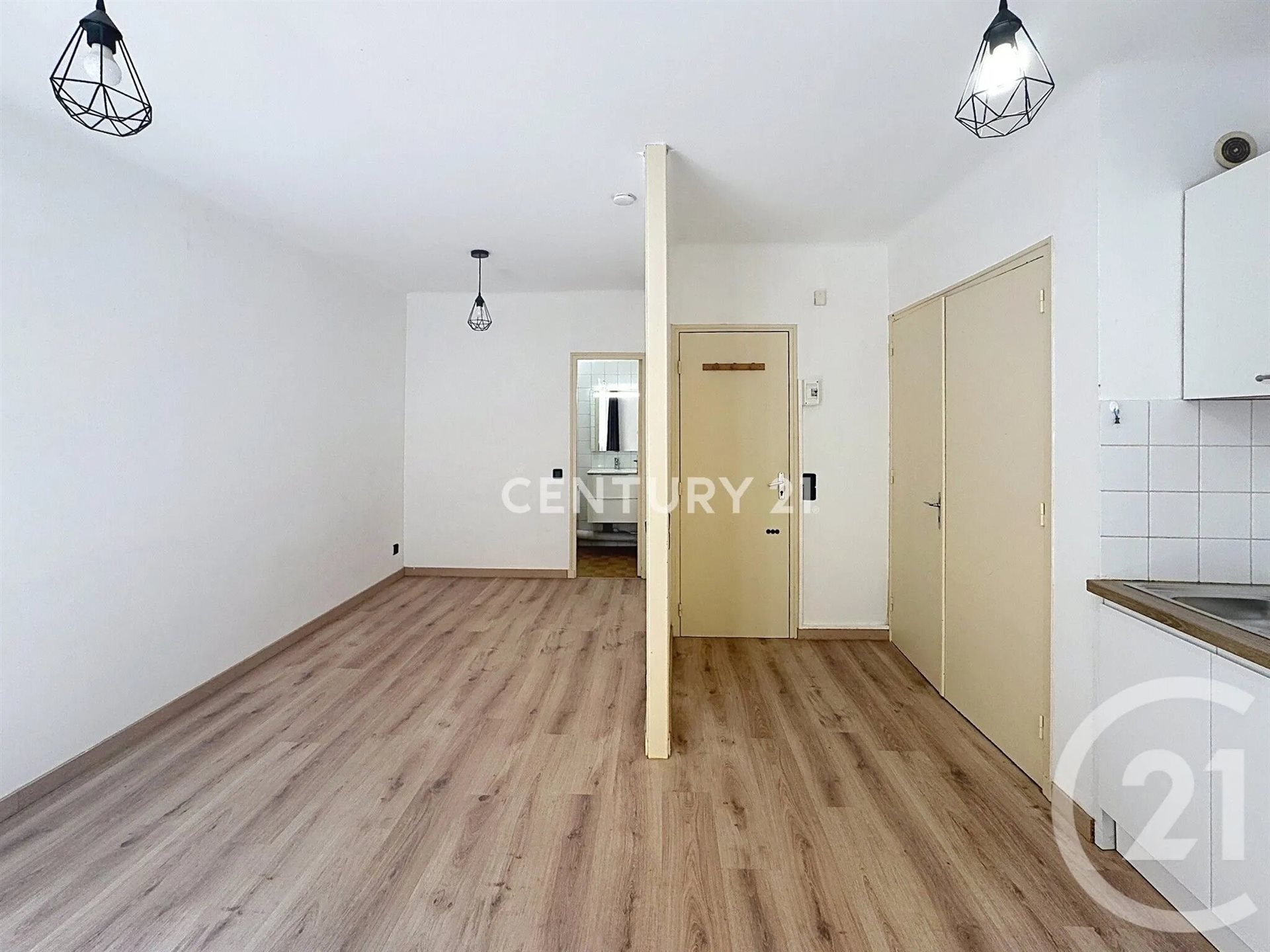 Appartement à louer, 24m², Aubagne