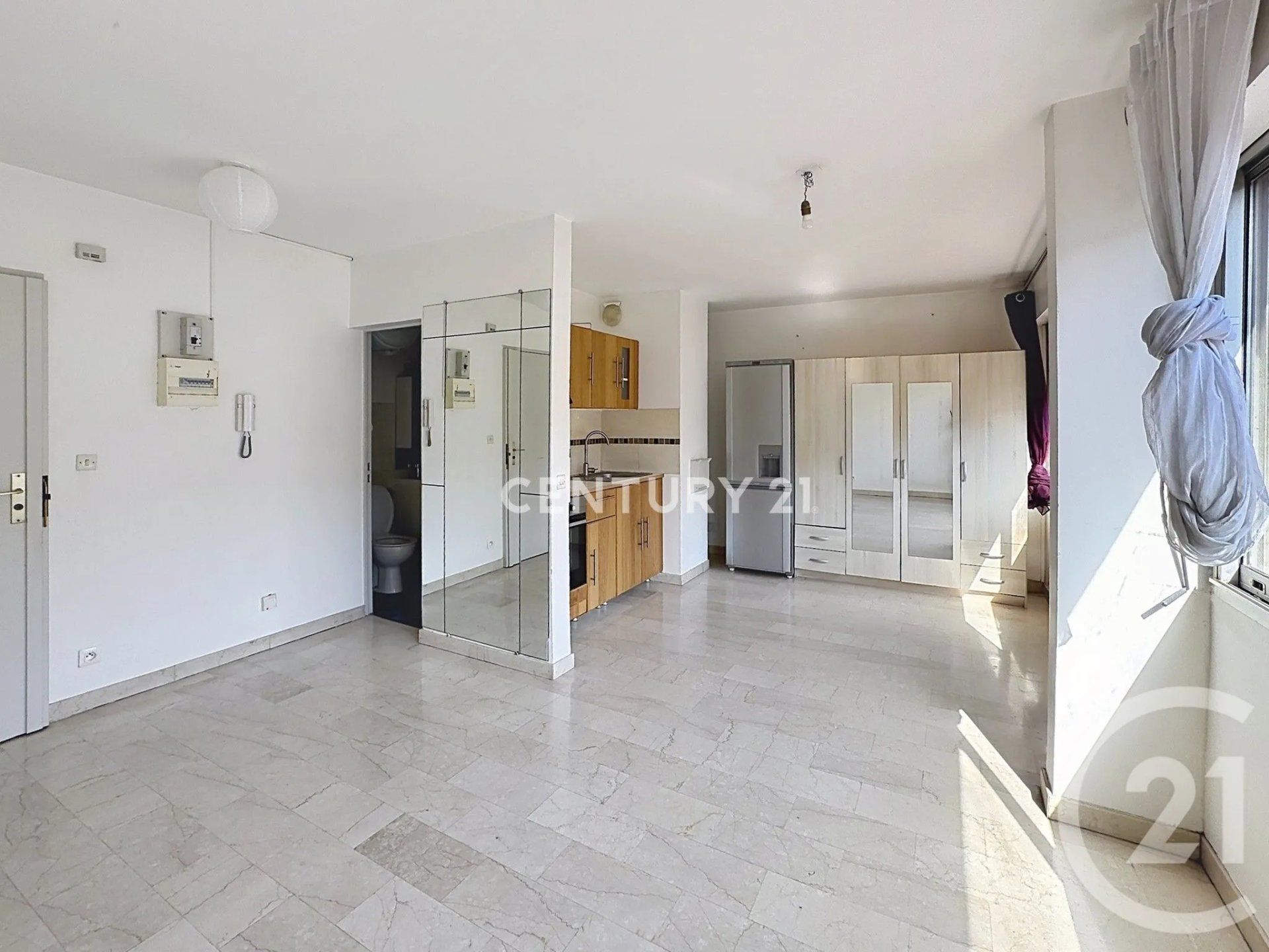 Appartement à louer, 27m², Aubagne