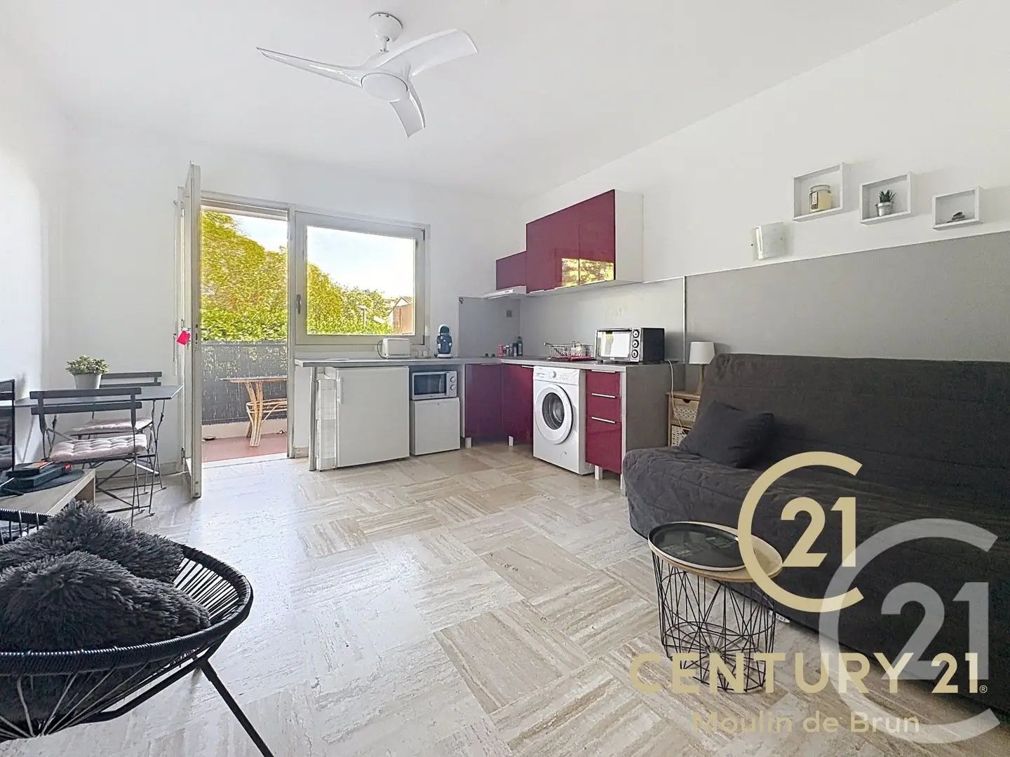 Appartement à louer, 21m², Antibes