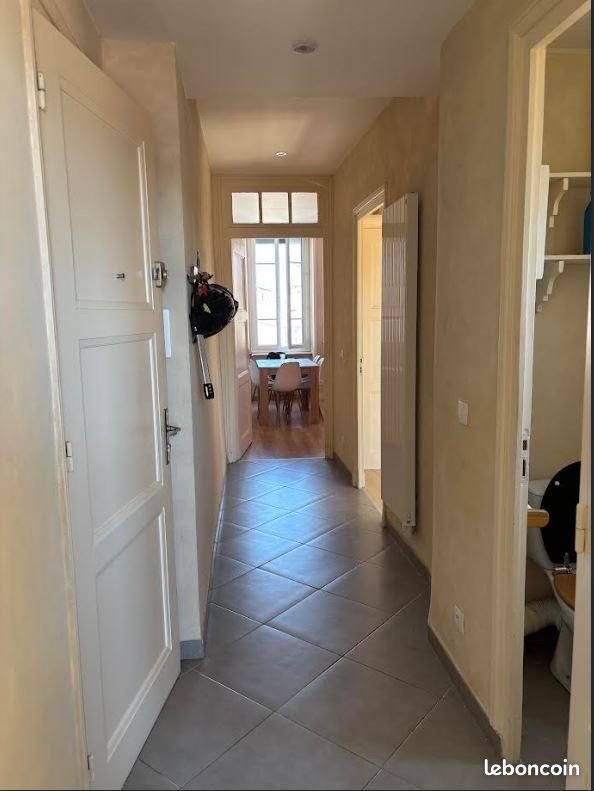Appartement à louer, 54m², Maclas