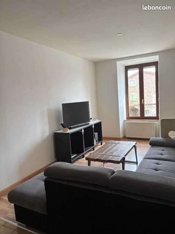 Appartement à louer, 71m², Maclas