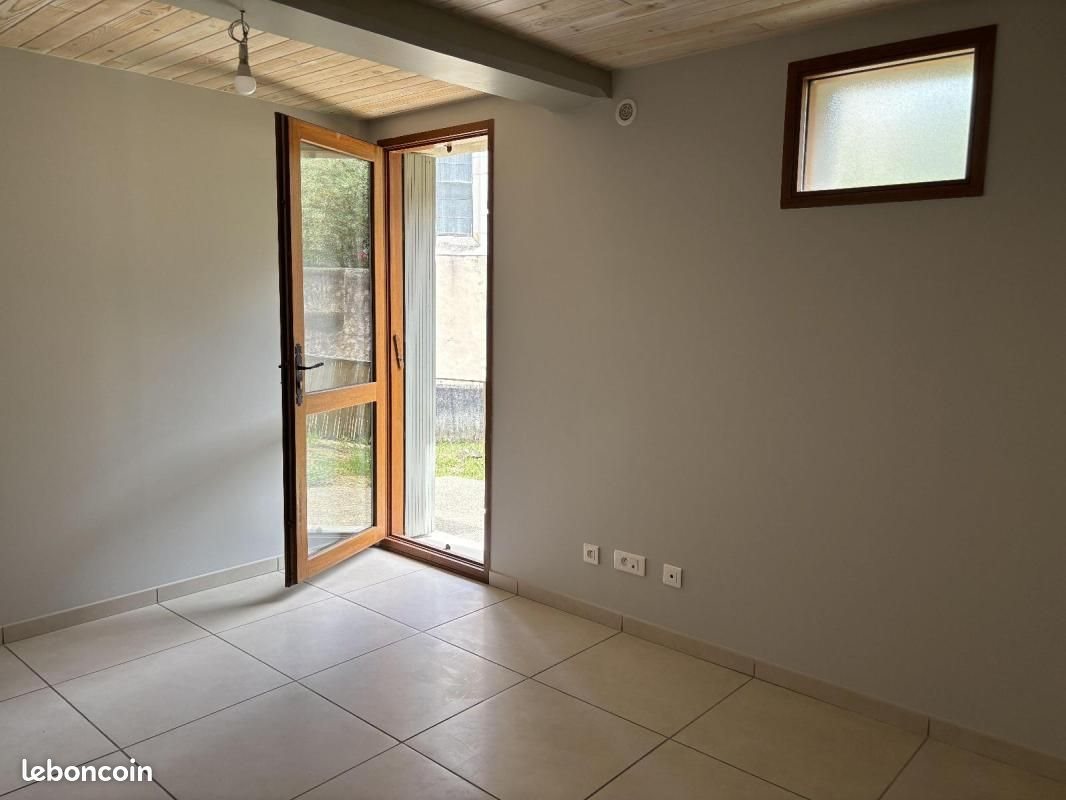 Maison à louer, 76m², Serrières