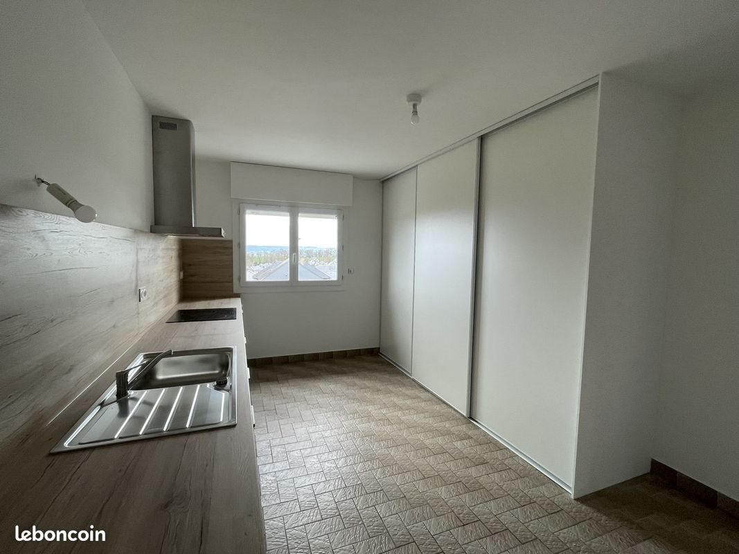 Appartement à louer, 83m², Luc-la-Primaube