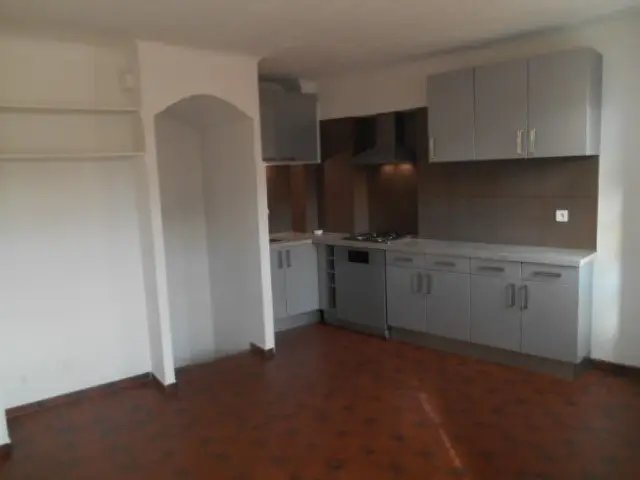 Maison à vendre, 3m², Contes
