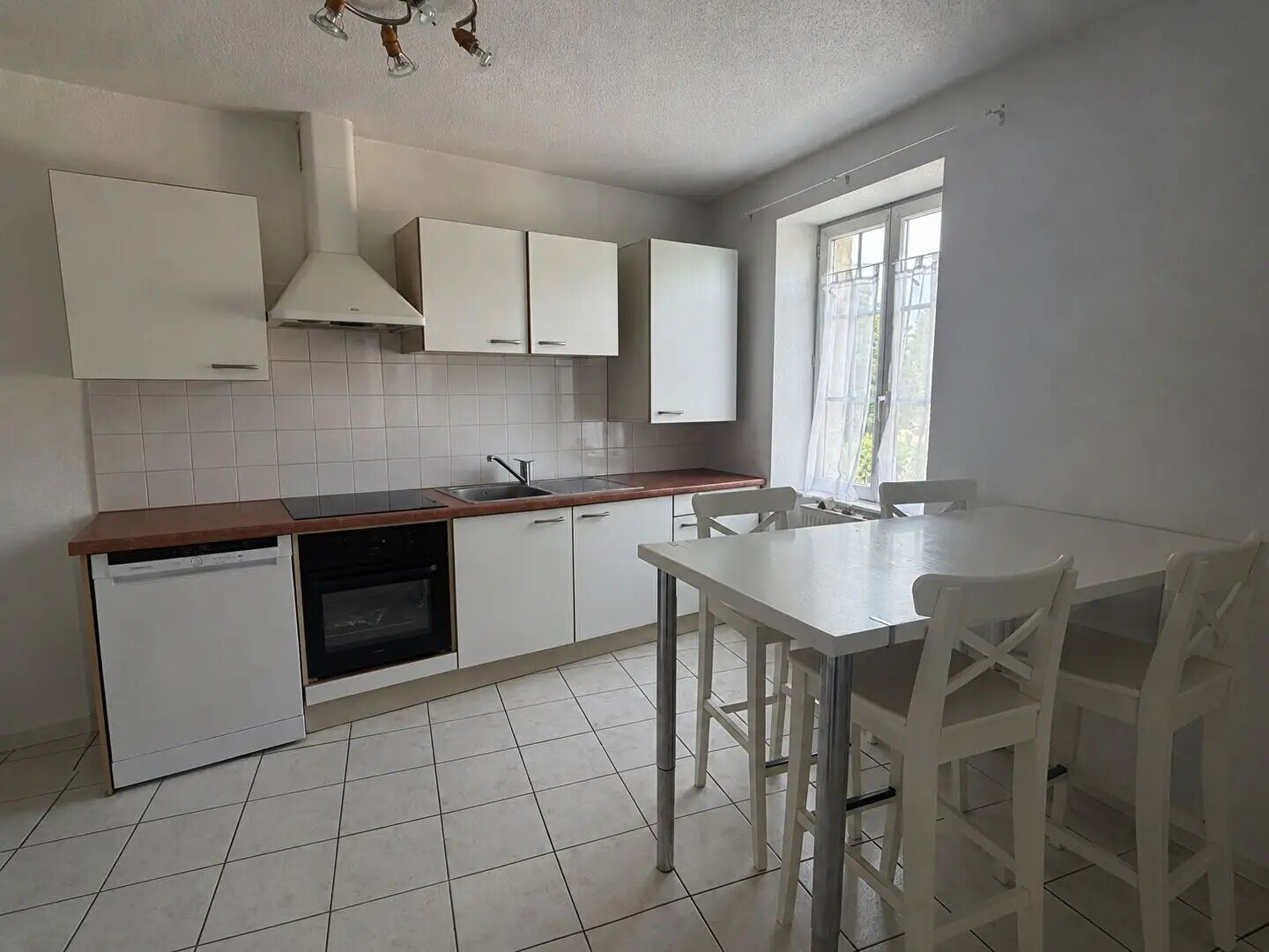 Appartement à louer, 78m², Mont-sous-Vaudrey