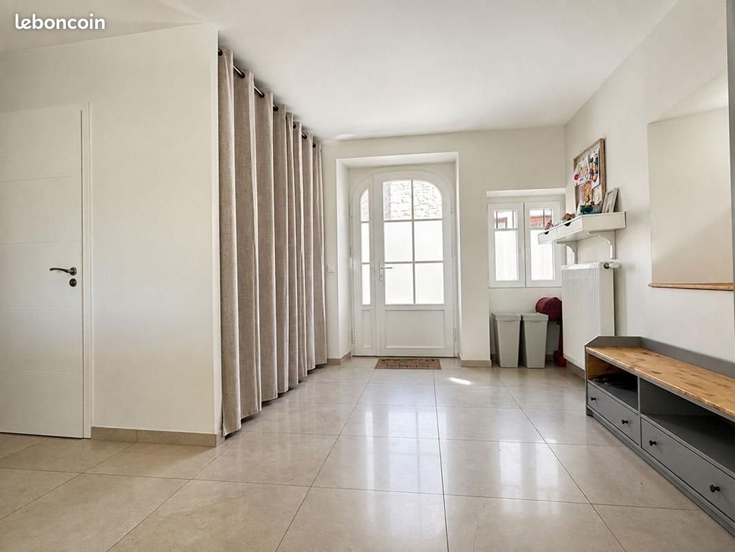 Maison à vendre, 147m², Rochefort-sur-Nenon