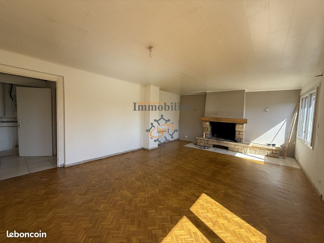 Appartement à louer, 79m², Camarès