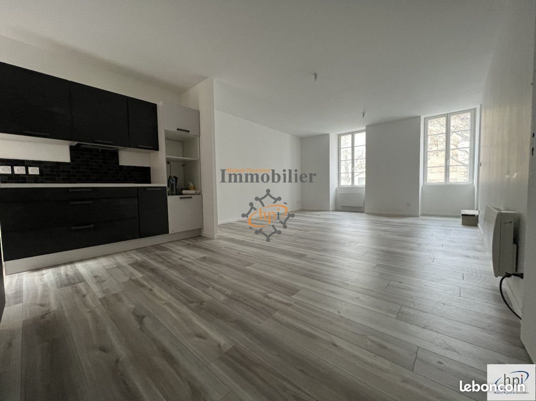 Appartement à louer, 92m², Saint-Affrique