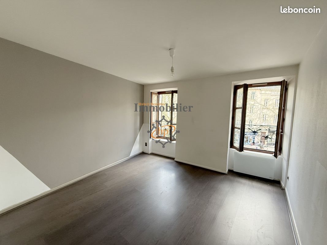 Appartement à louer, 26m², Saint-Affrique