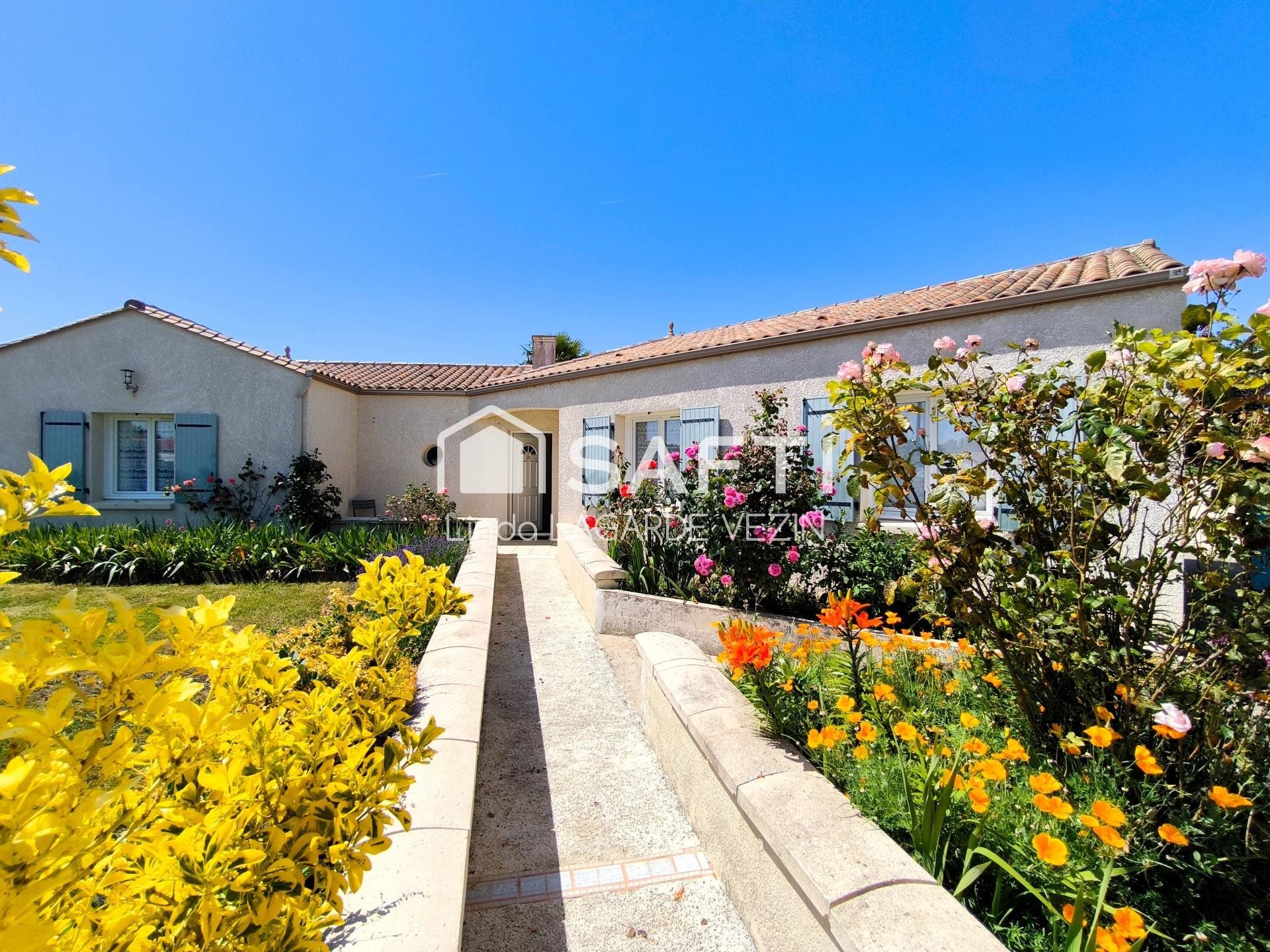 Maison à vendre, 150m², Château-Guibert