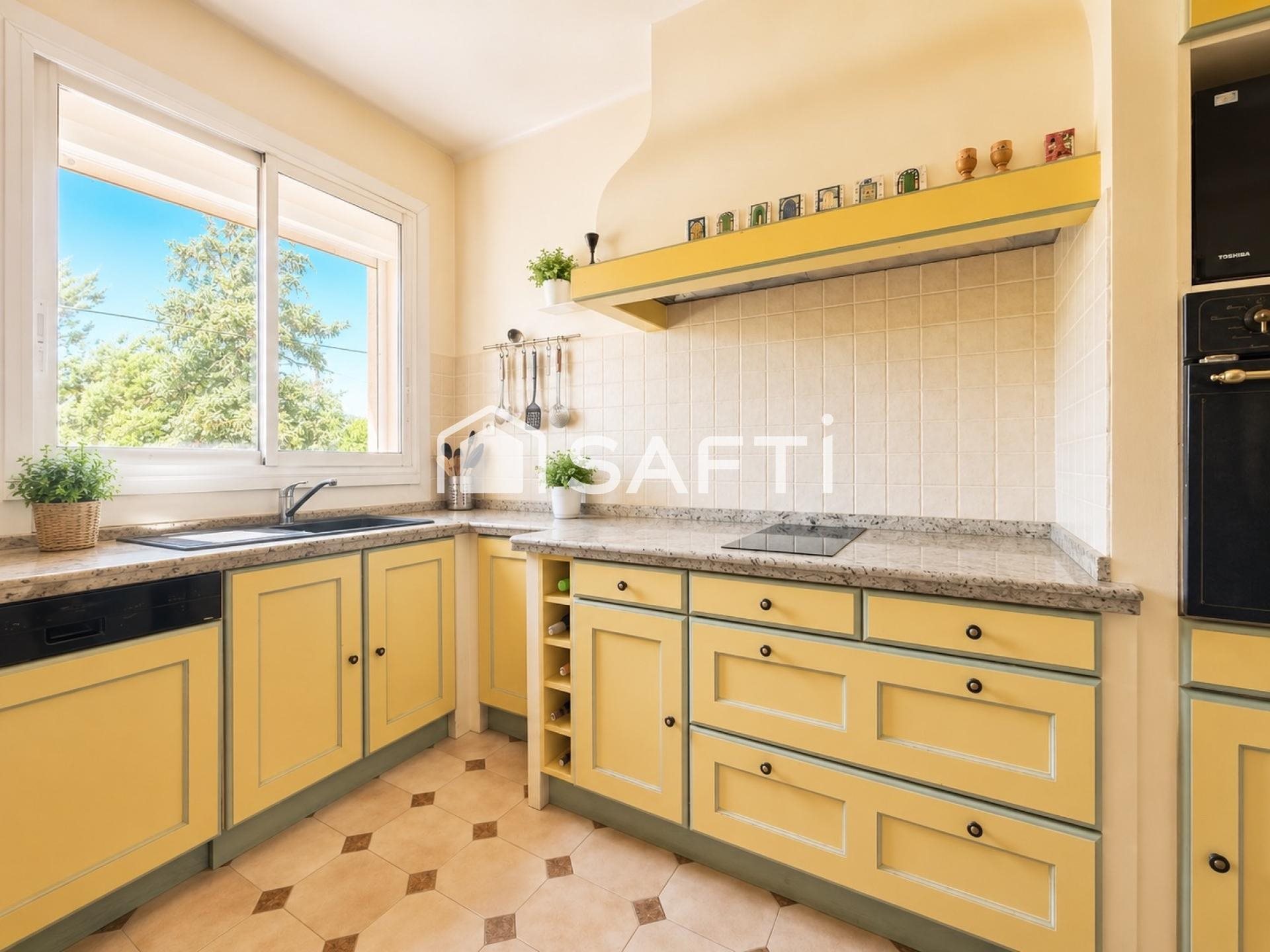 Maison à vendre, 104m², Nans-les-Pins