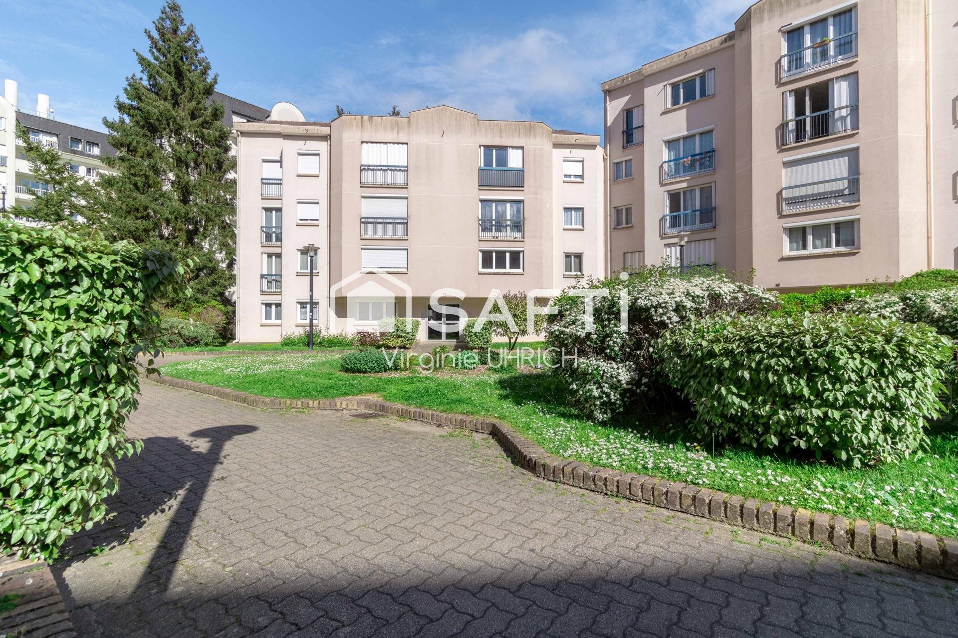 Appartement à vendre, 32m², Maurepas