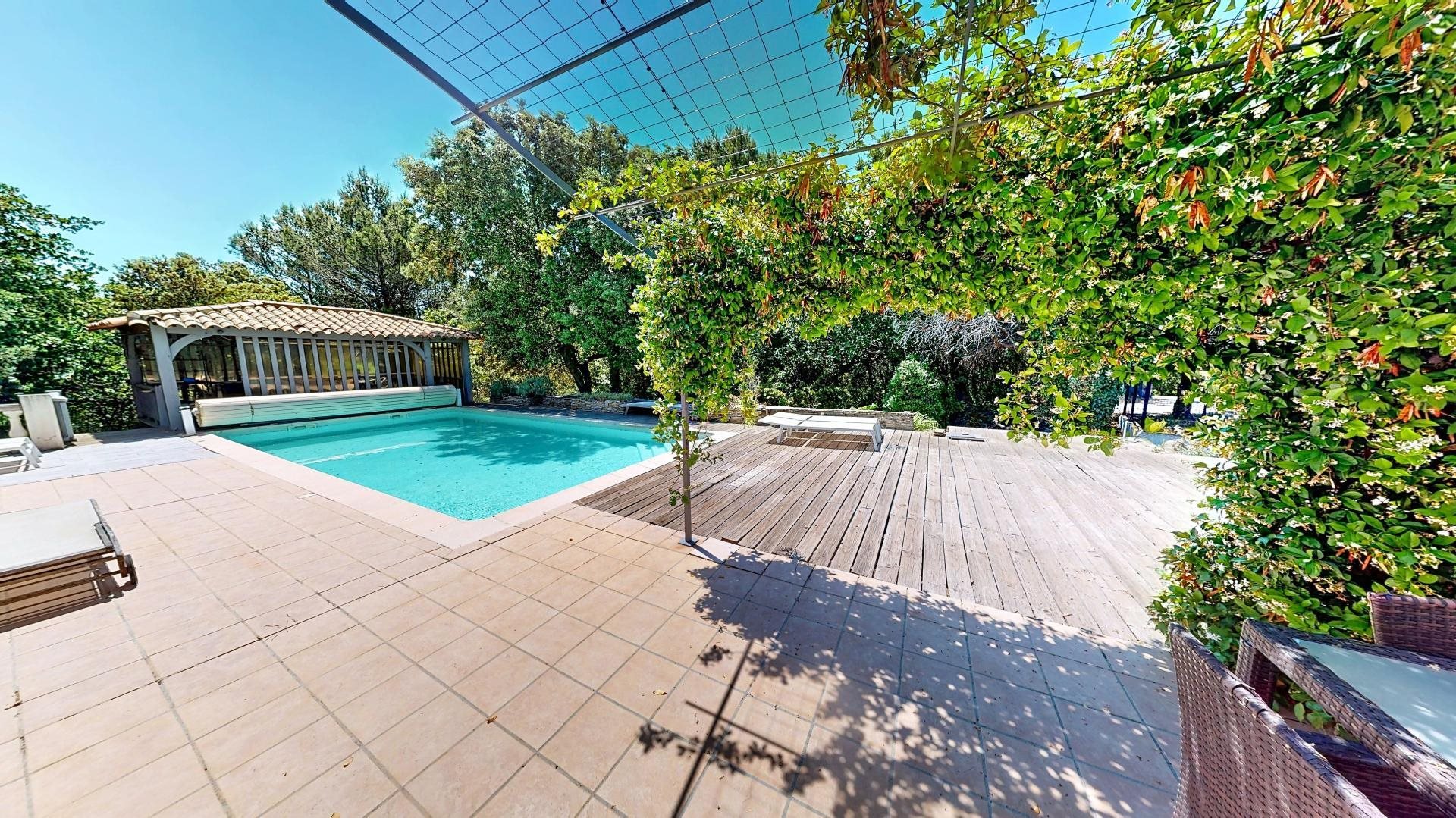 Maison à vendre, 160m², La Roquebrussanne