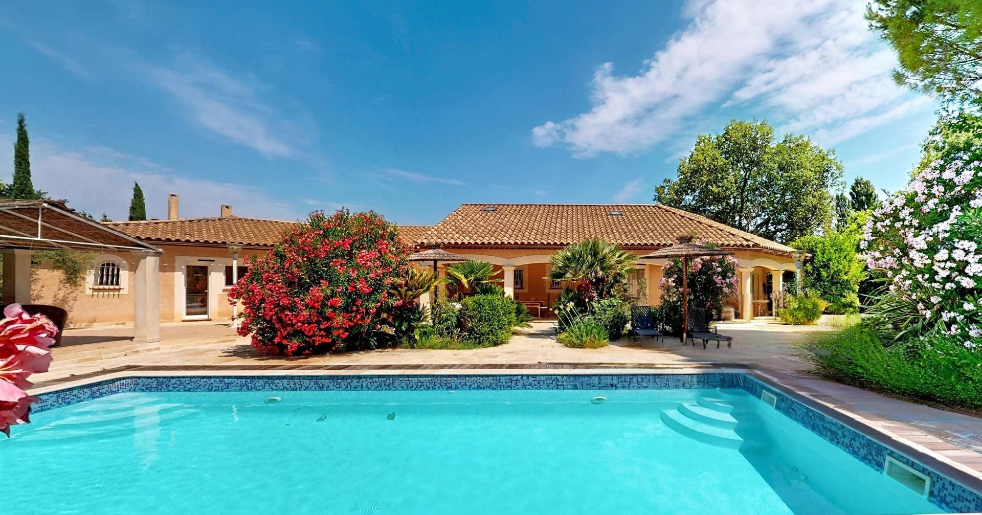 Maison à vendre, 230m², Néoules