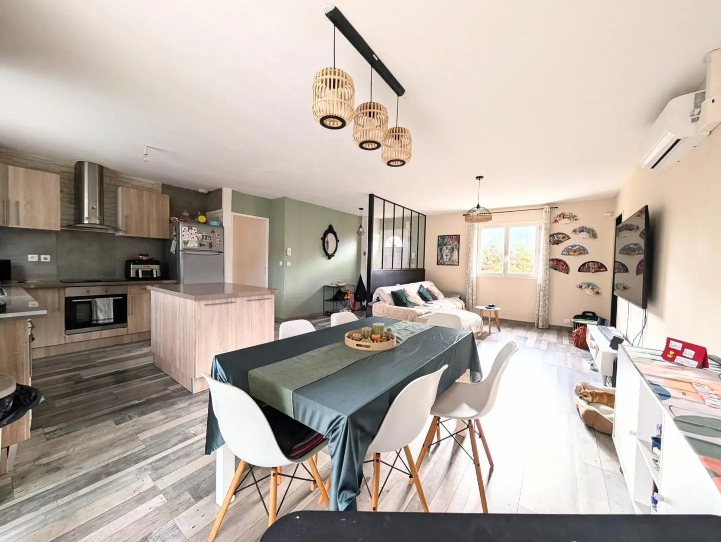 Maison à vendre, 106m², Saint-Yzan-de-Soudiac
