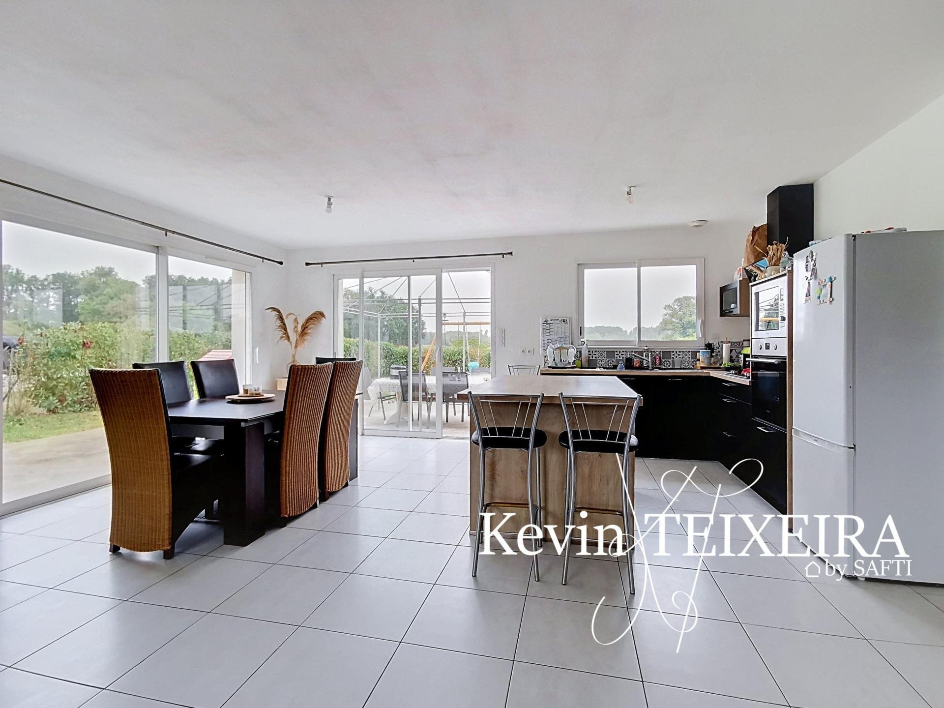 Maison à vendre, 145m², Clermont-Créans