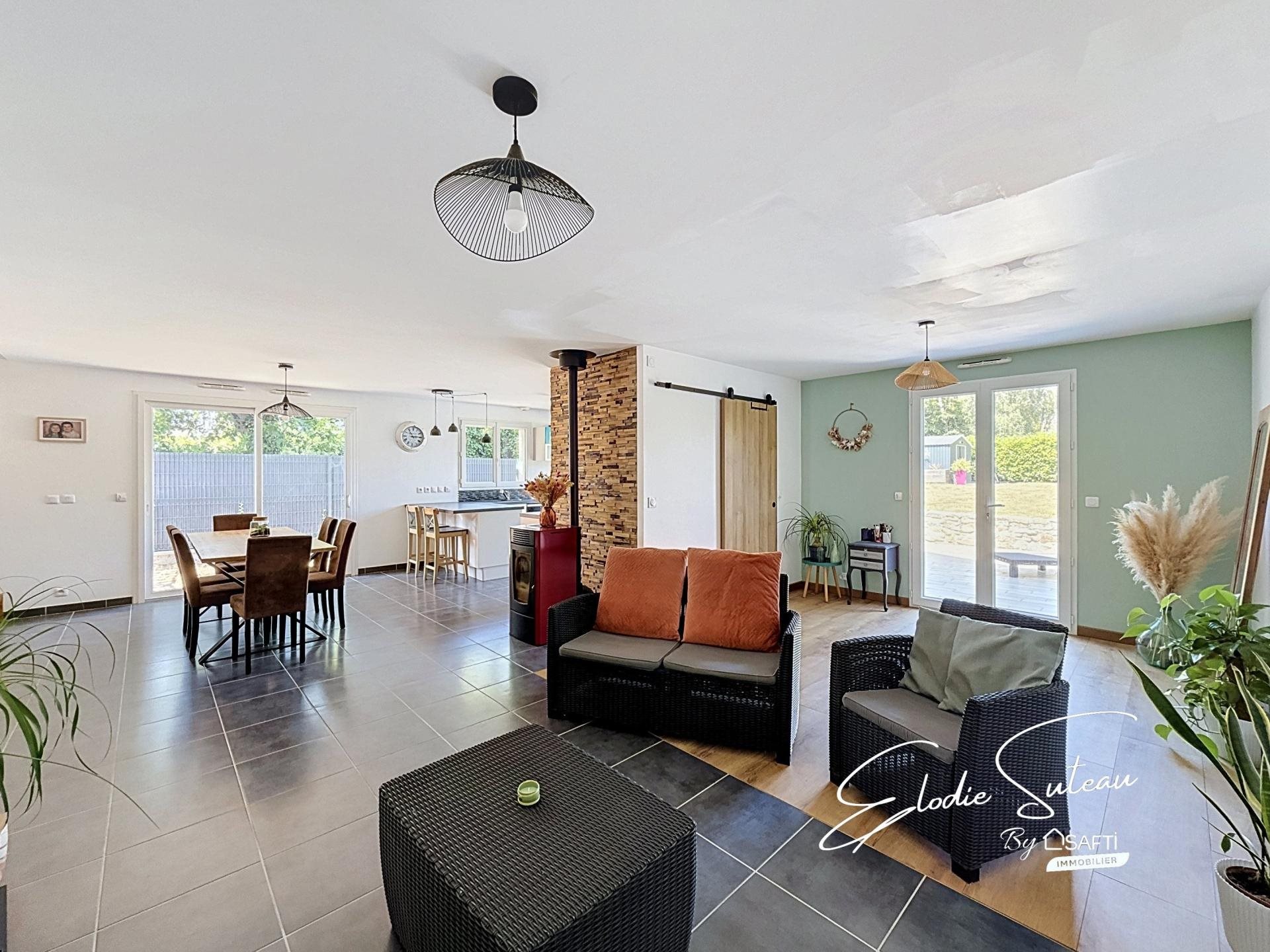 Maison à vendre, 115m², Bécon-les-Granits