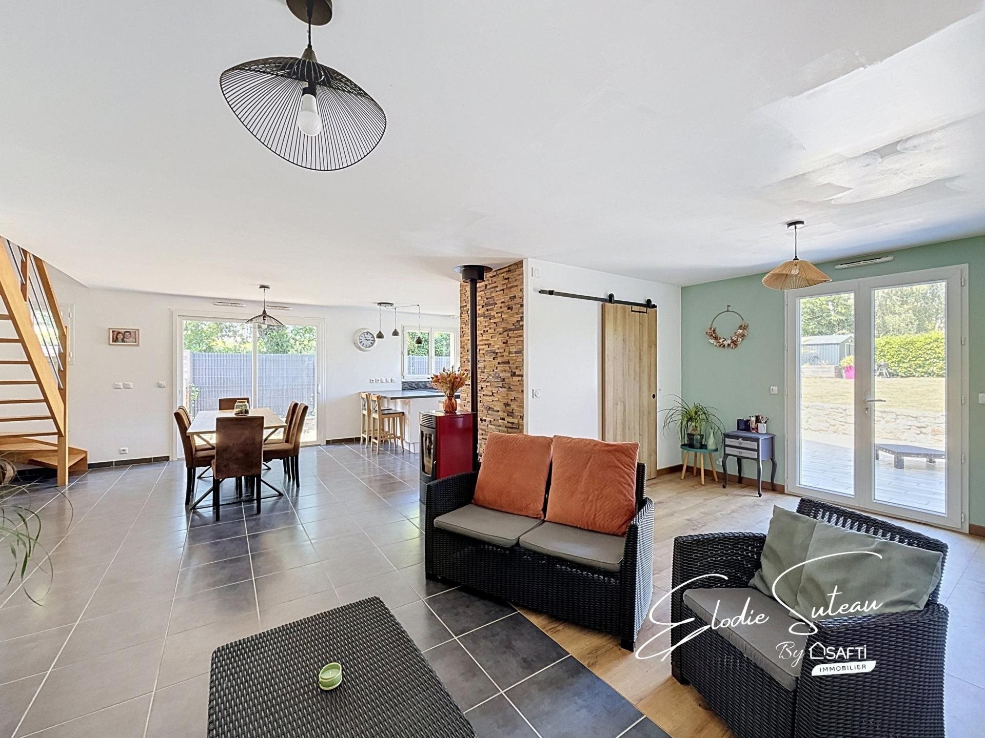 Maison à vendre, 115m², Bécon-les-Granits