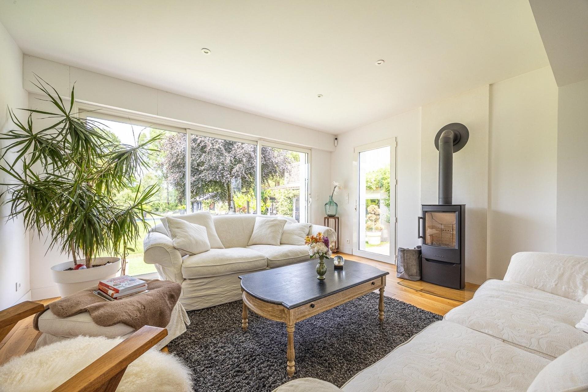 Maison à vendre, 240m², La Crèche