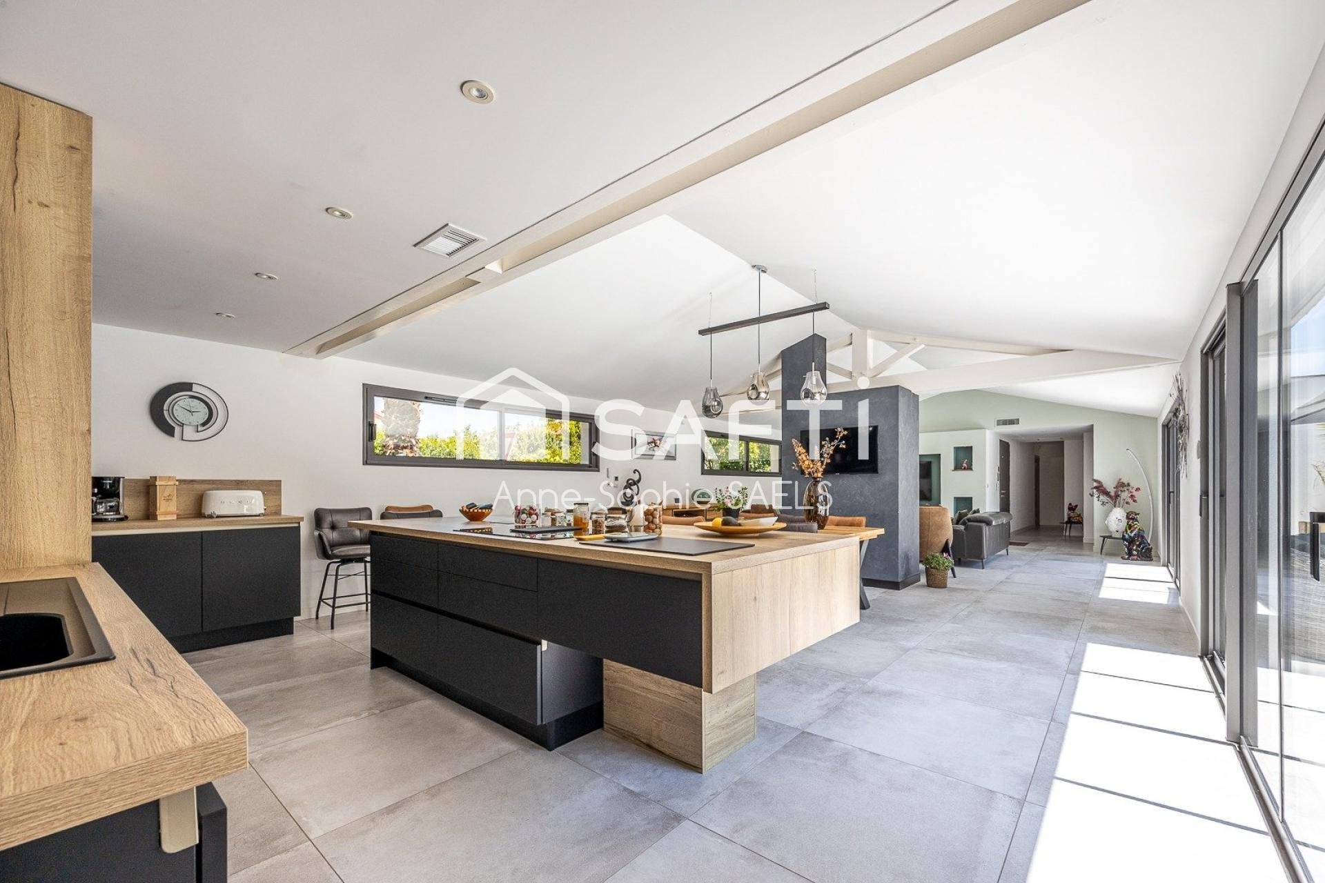 Maison à vendre, 164m², Bessines