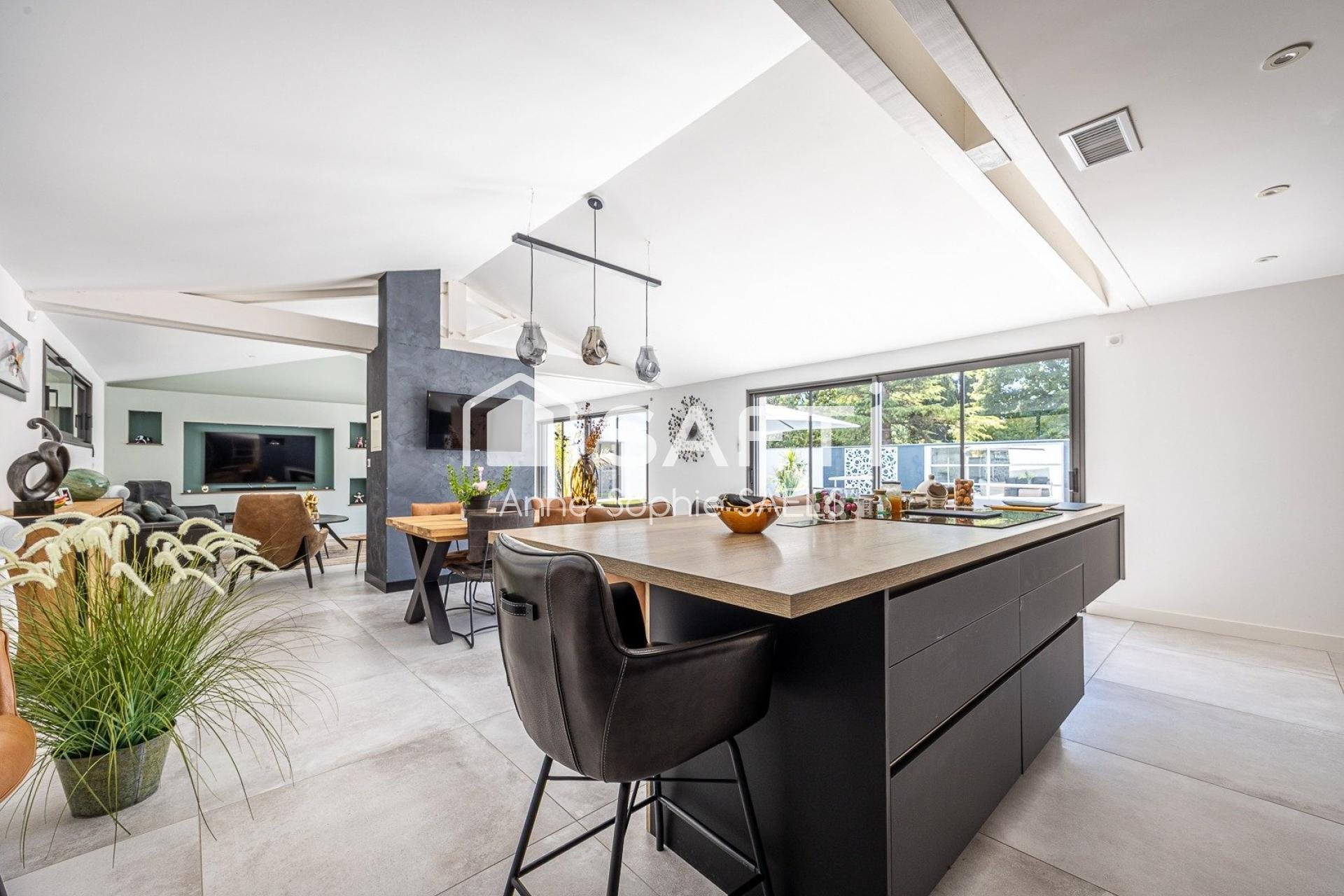 Maison à vendre, 164m², Bessines