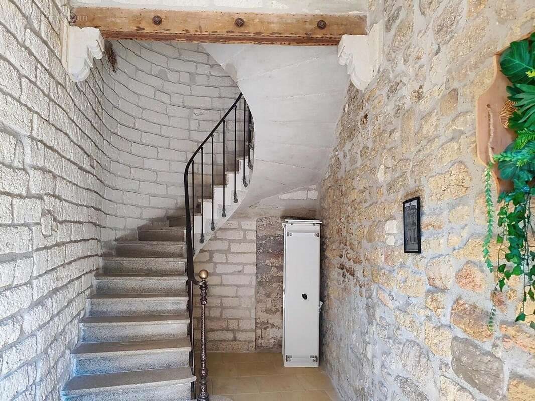 Appartement à vendre, 172m², Mèze