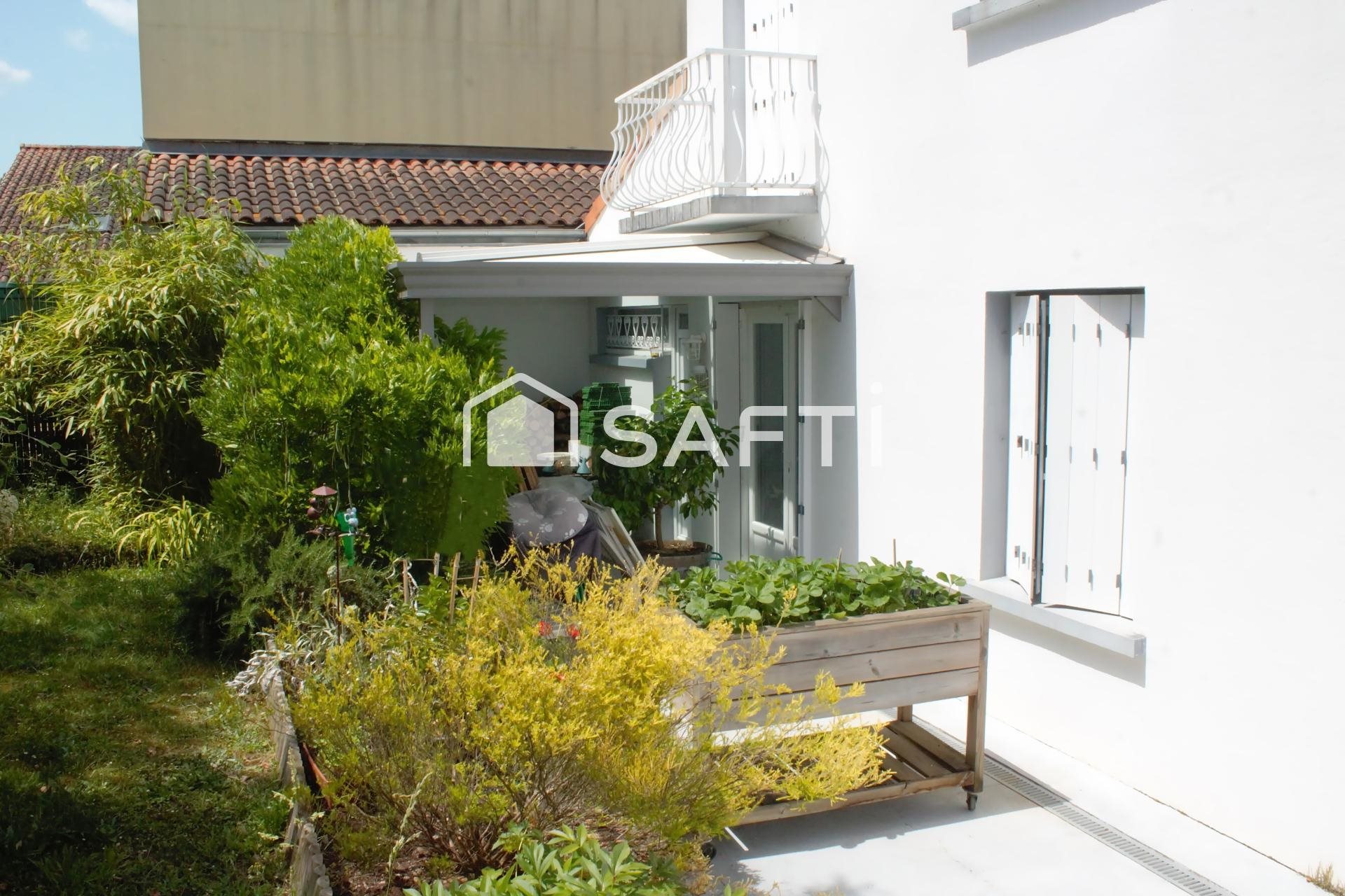 Maison à vendre, 115m², L'Isle-d'Espagnac