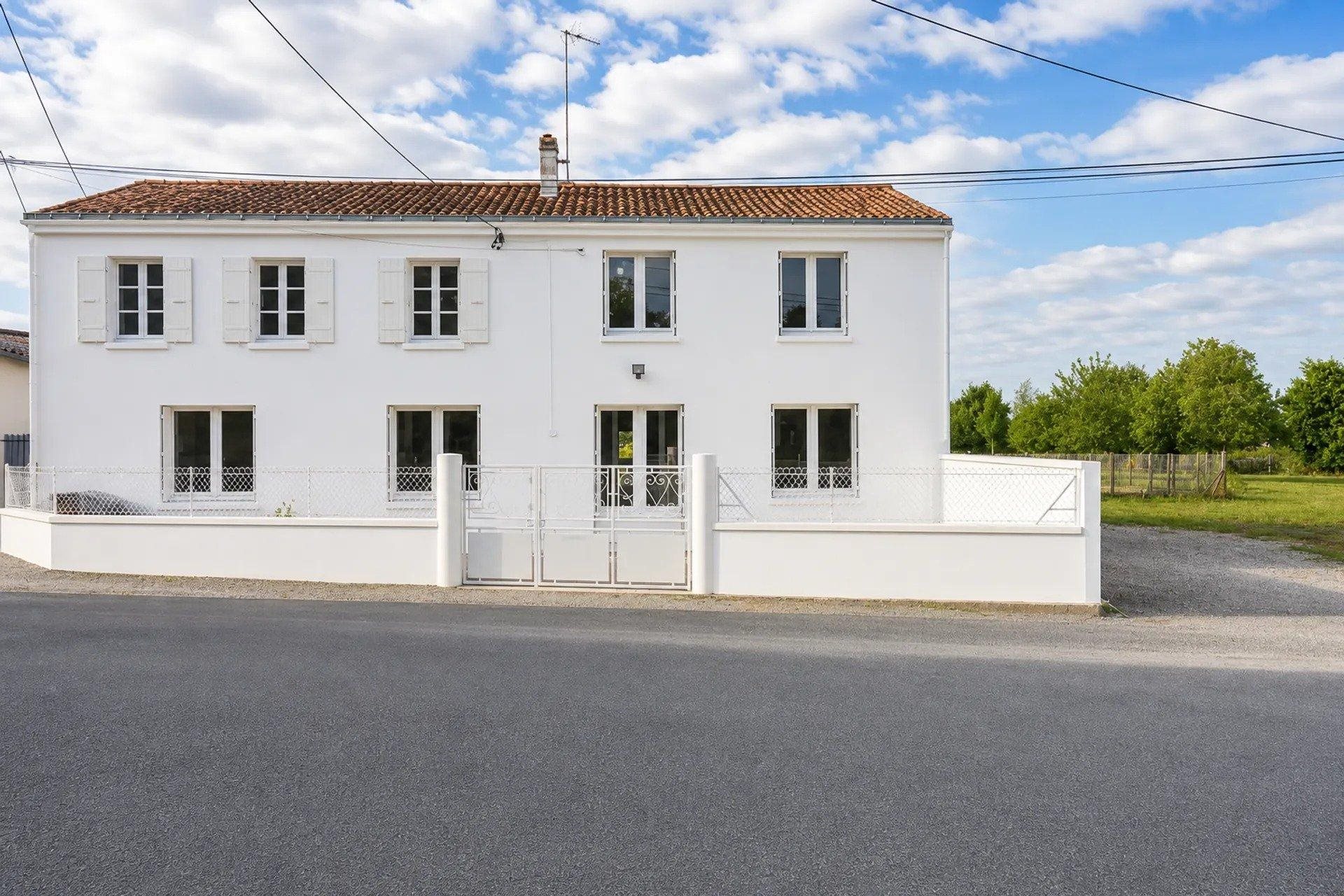 Maison à vendre, 186m², Ecoyeux