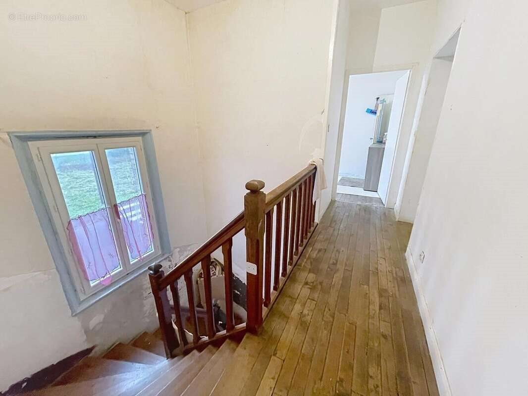 Maison à vendre, 238m², Lucquy