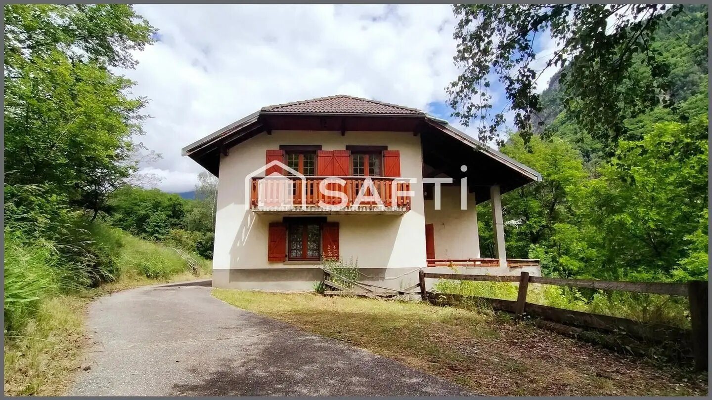 Maison à vendre, 205m², Saint-Jean-de-Maurienne