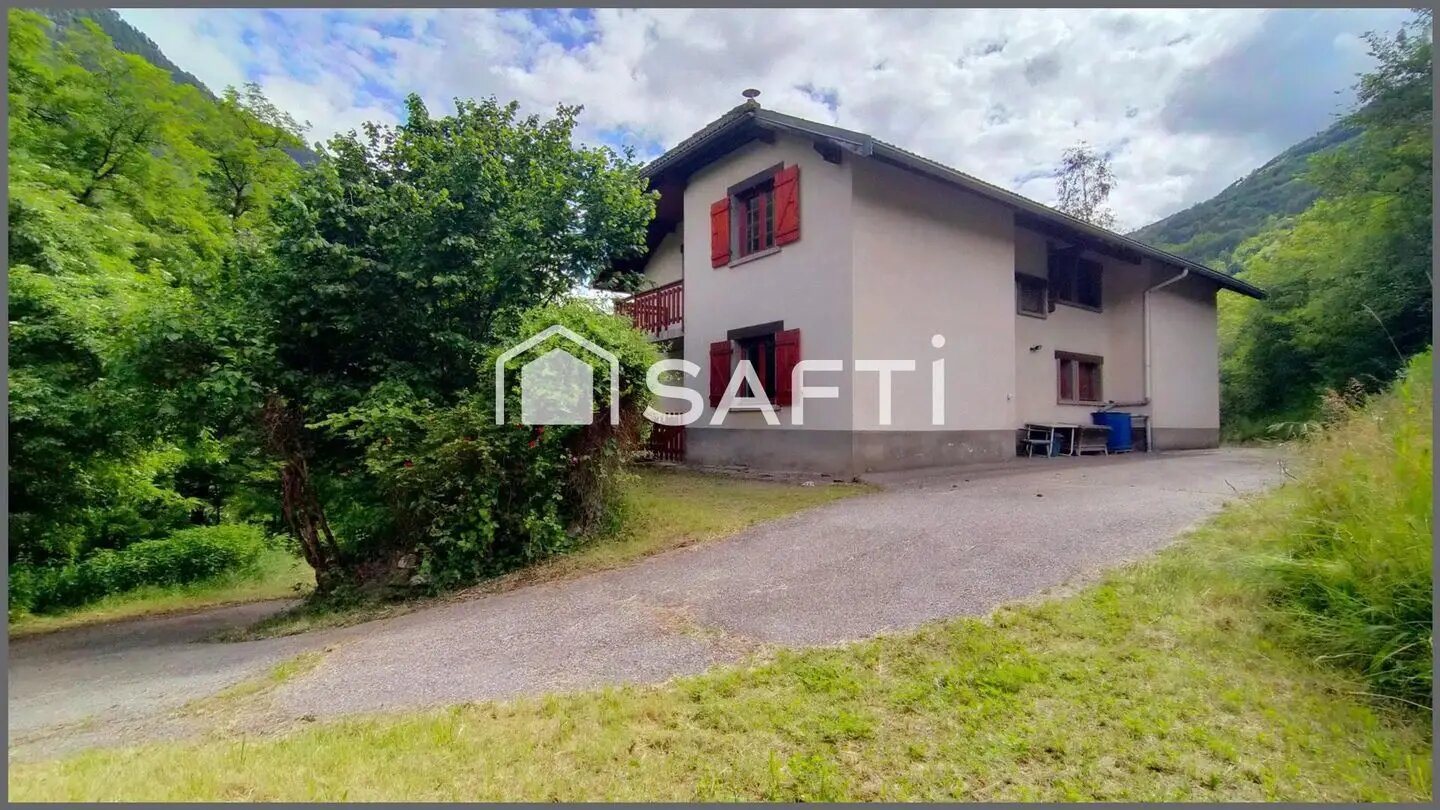 Maison à vendre, 205m², Saint-Jean-de-Maurienne
