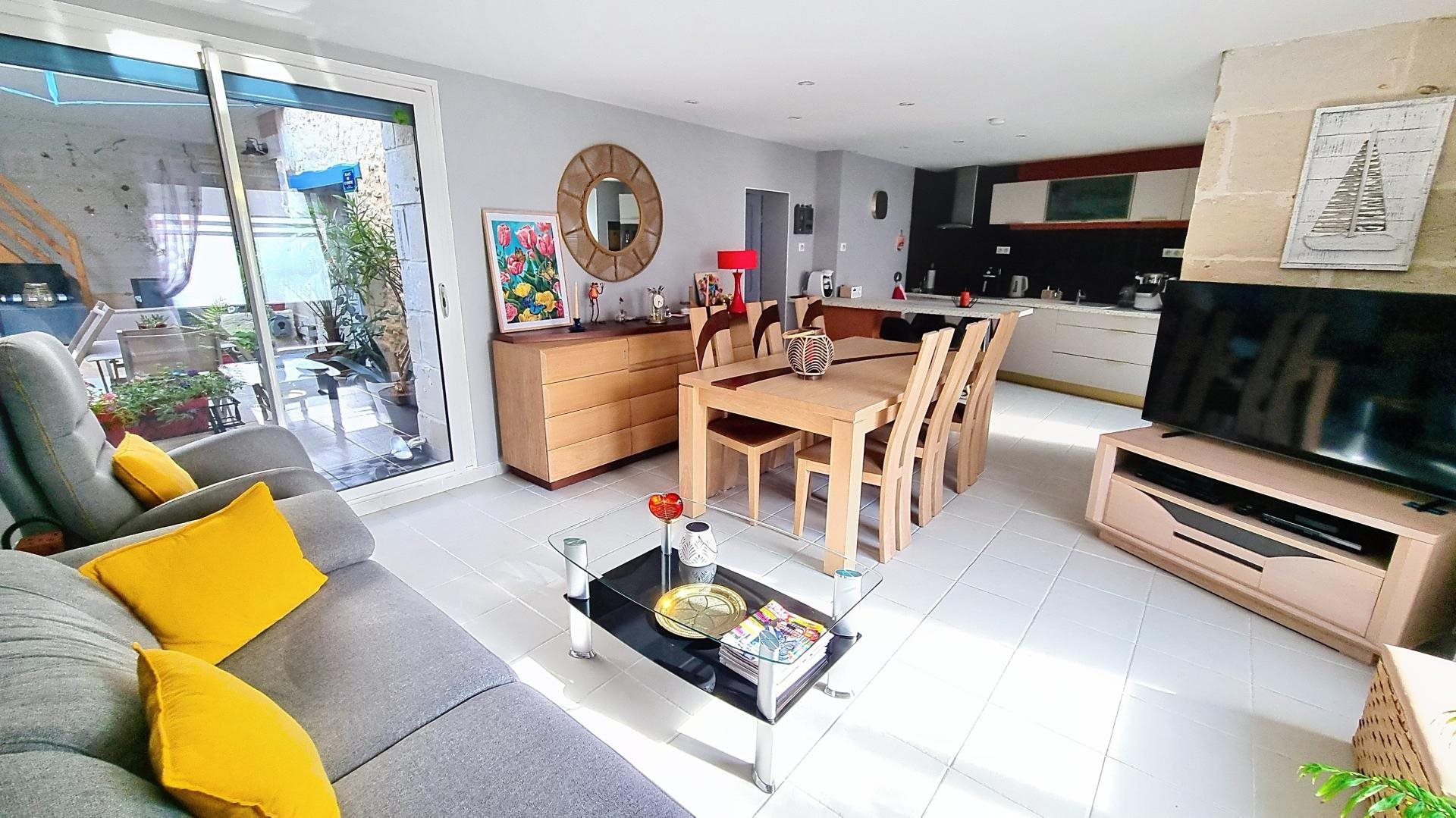 Maison à vendre, 97m², Mortagne-sur-Gironde
