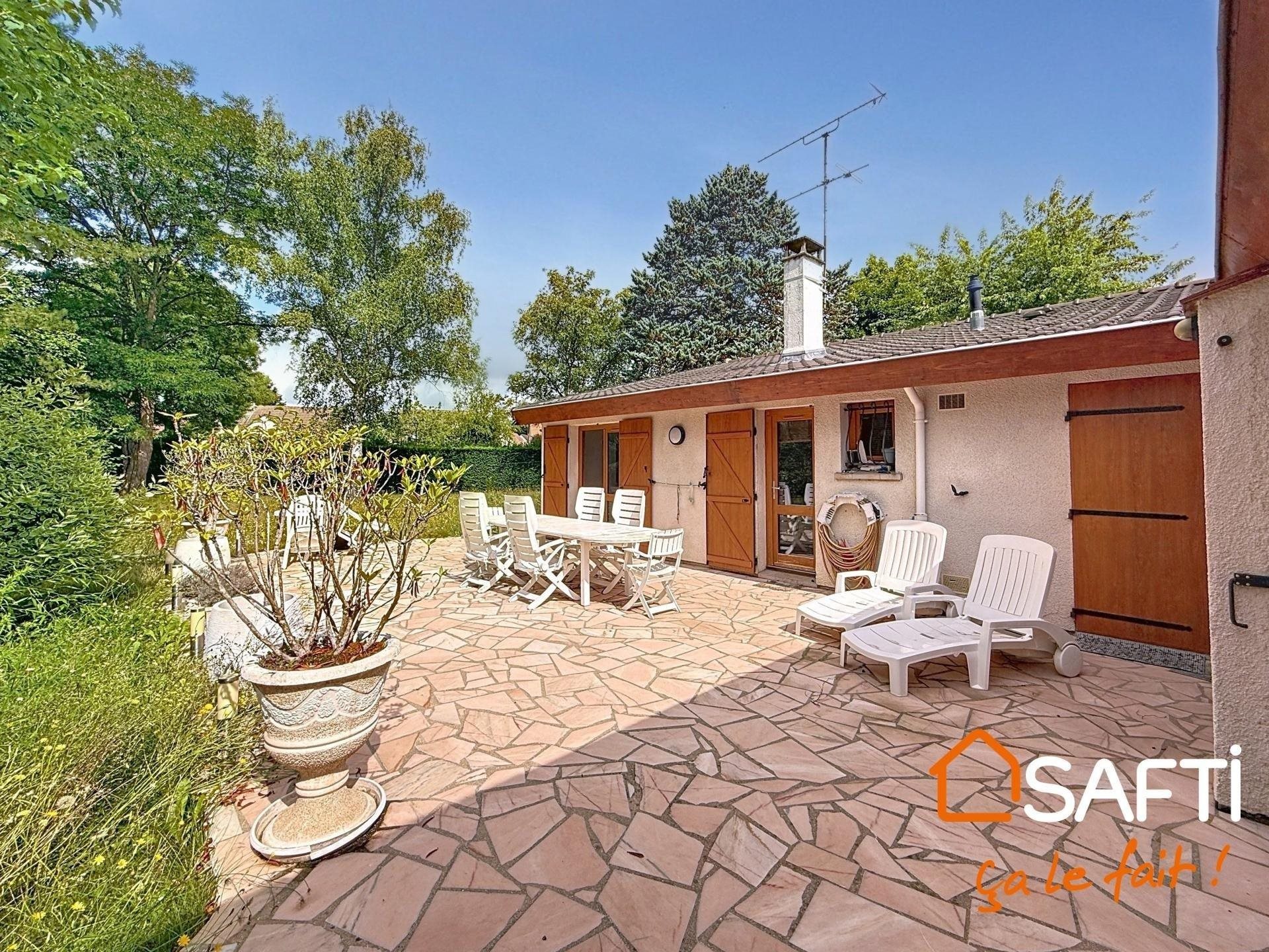 Maison à vendre, 137m², Lésigny